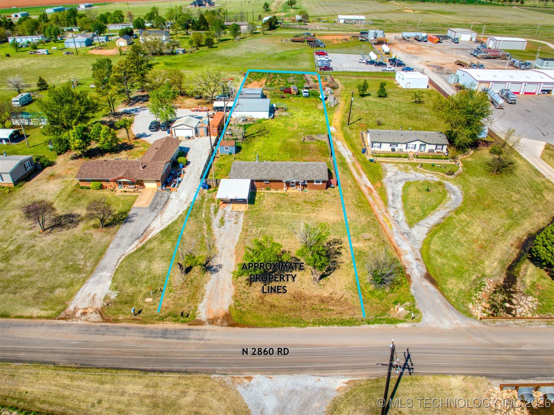 22526 N 2860 Road Property Photo 2