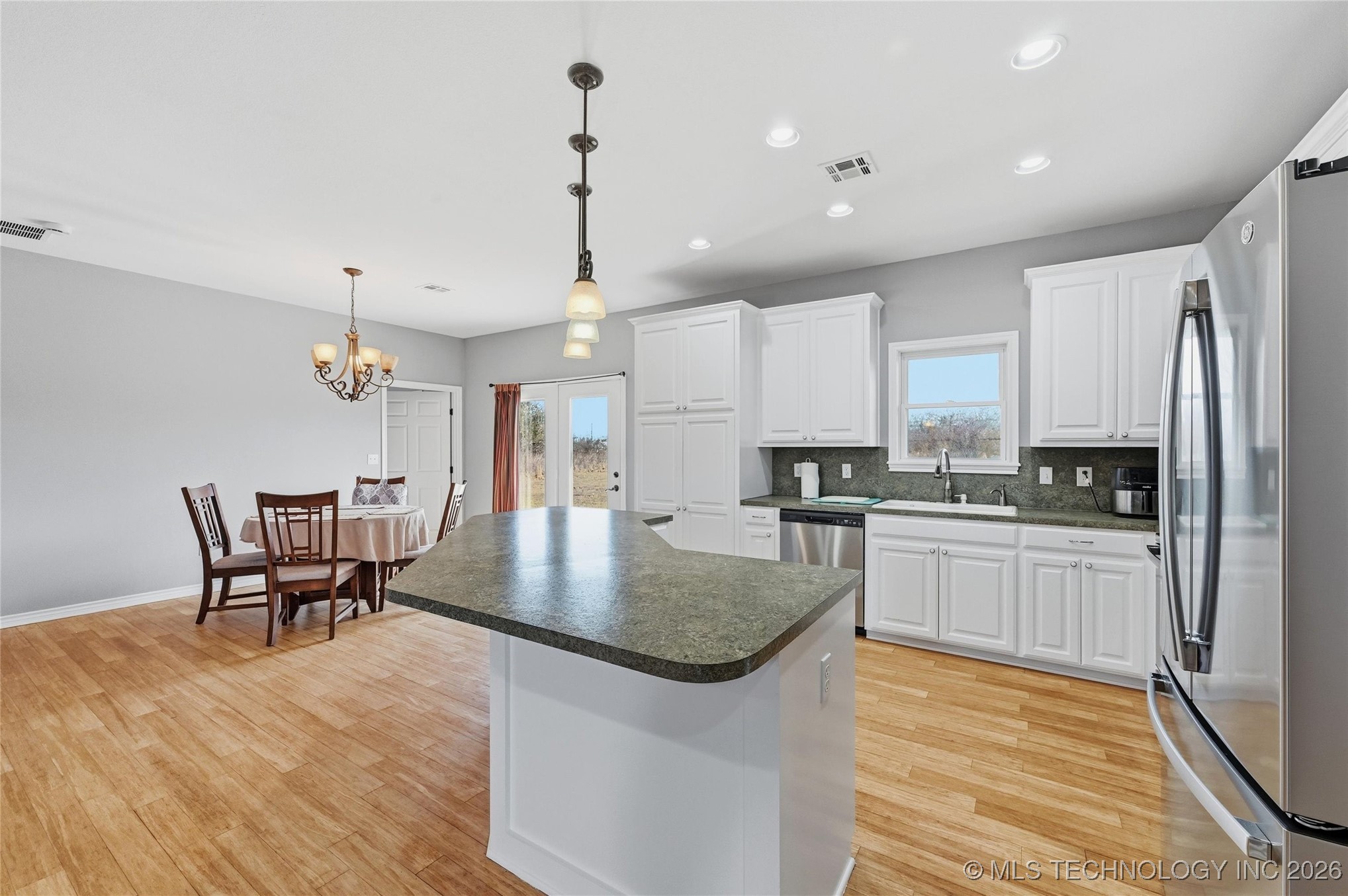 5856 S Highway 377 Property Photo 12