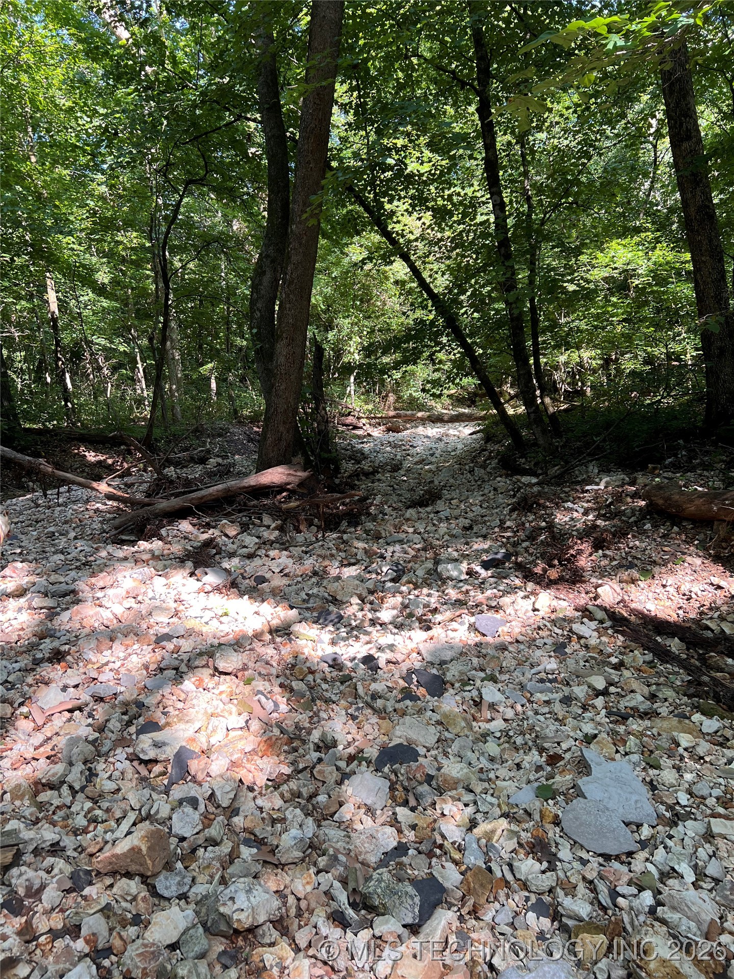 8119 N 544 Property Photo 9