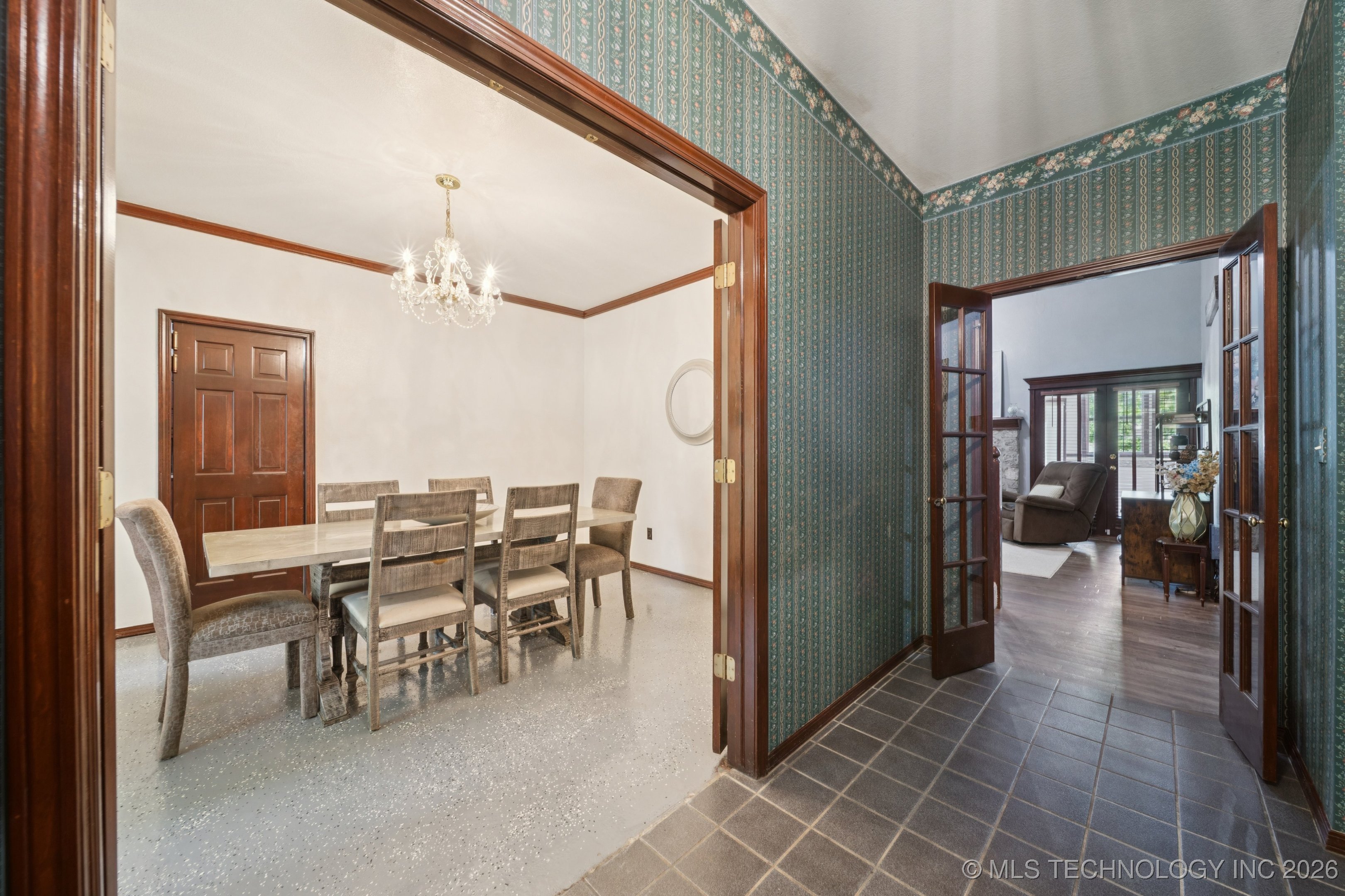 10102 N 147th East Avenue Property Photo 8