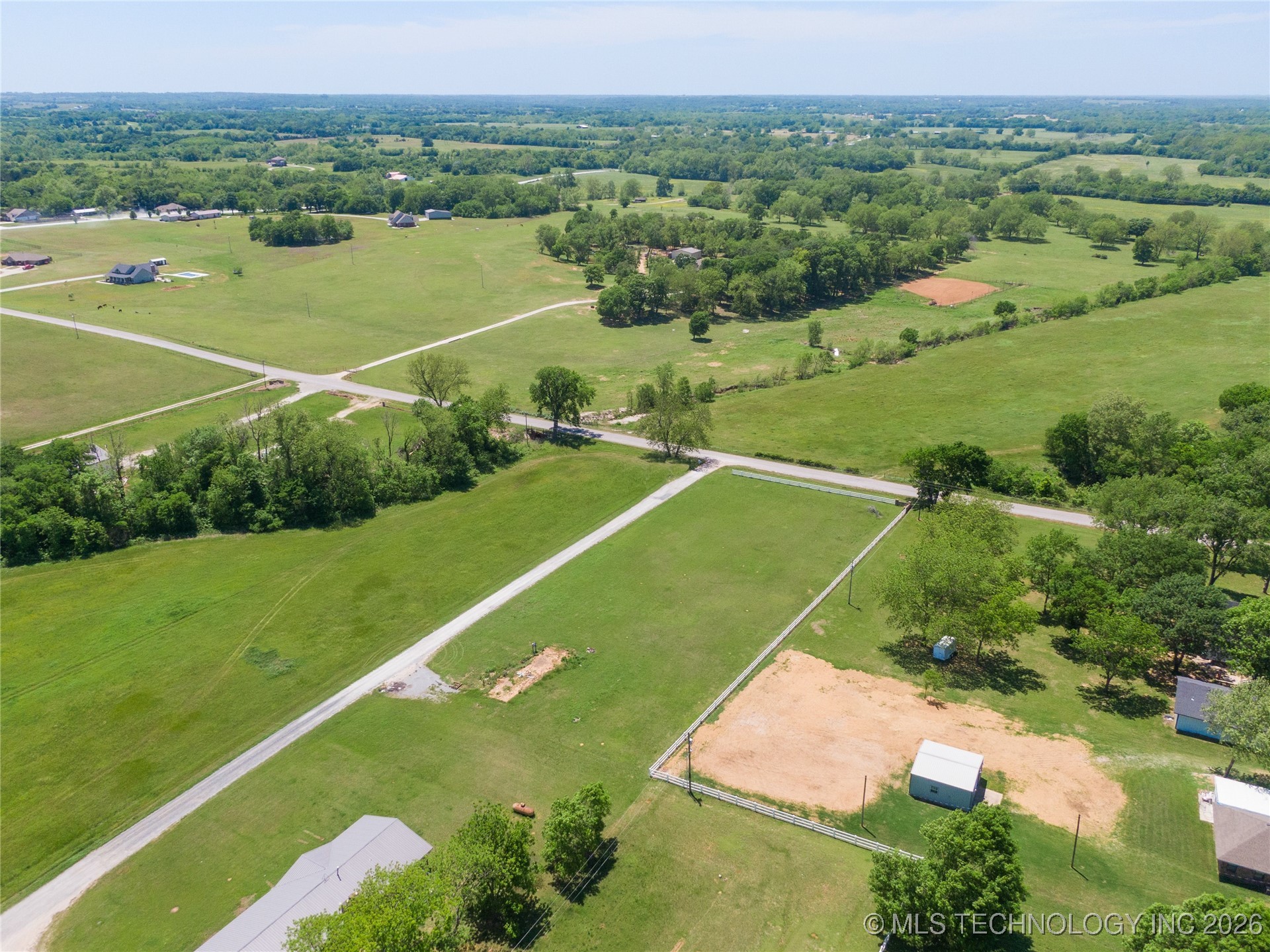13016 County Road 1557 Property Photo 11