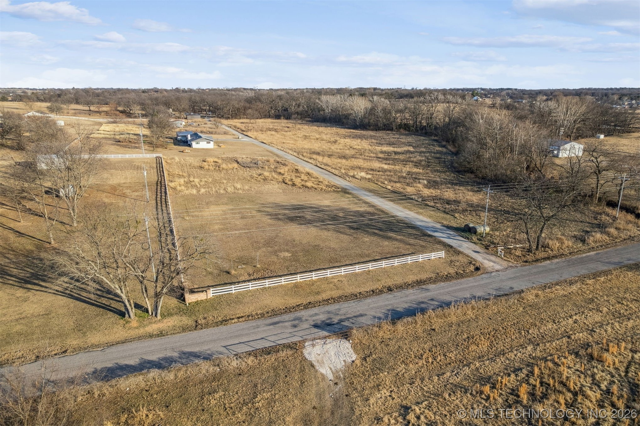 13016 County Road 1557 Property Photo 19