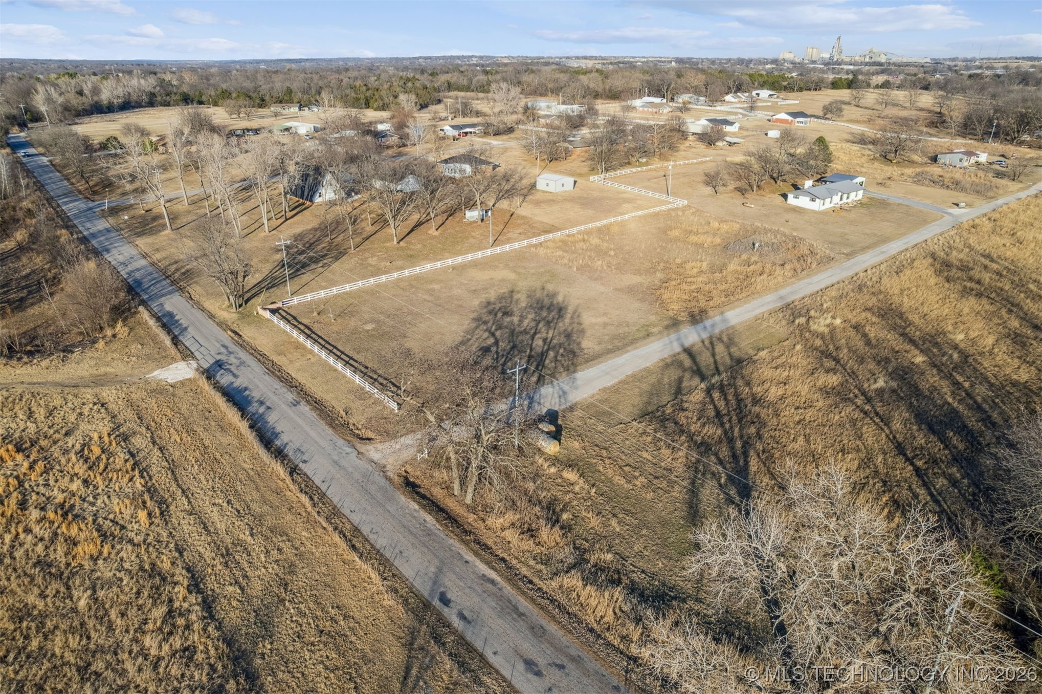 13016 County Road 1557 Property Photo 22