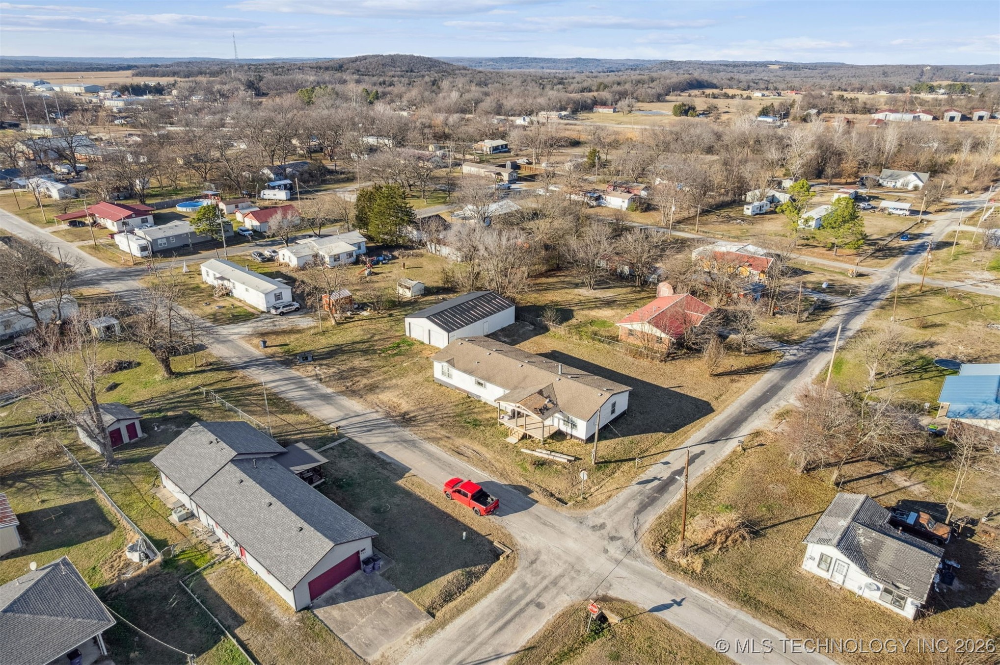 602 E Lexington Avenue Property Photo 6