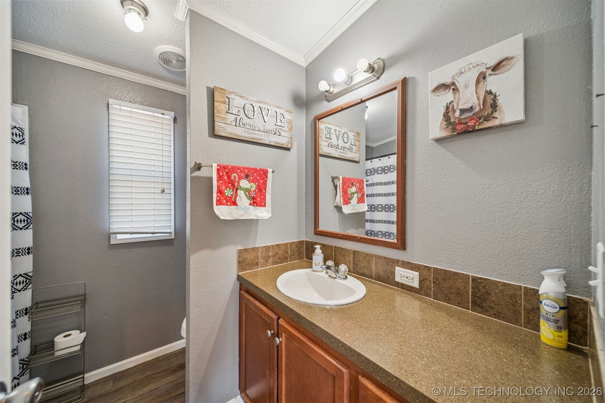 602 E Lexington Avenue Property Photo 23