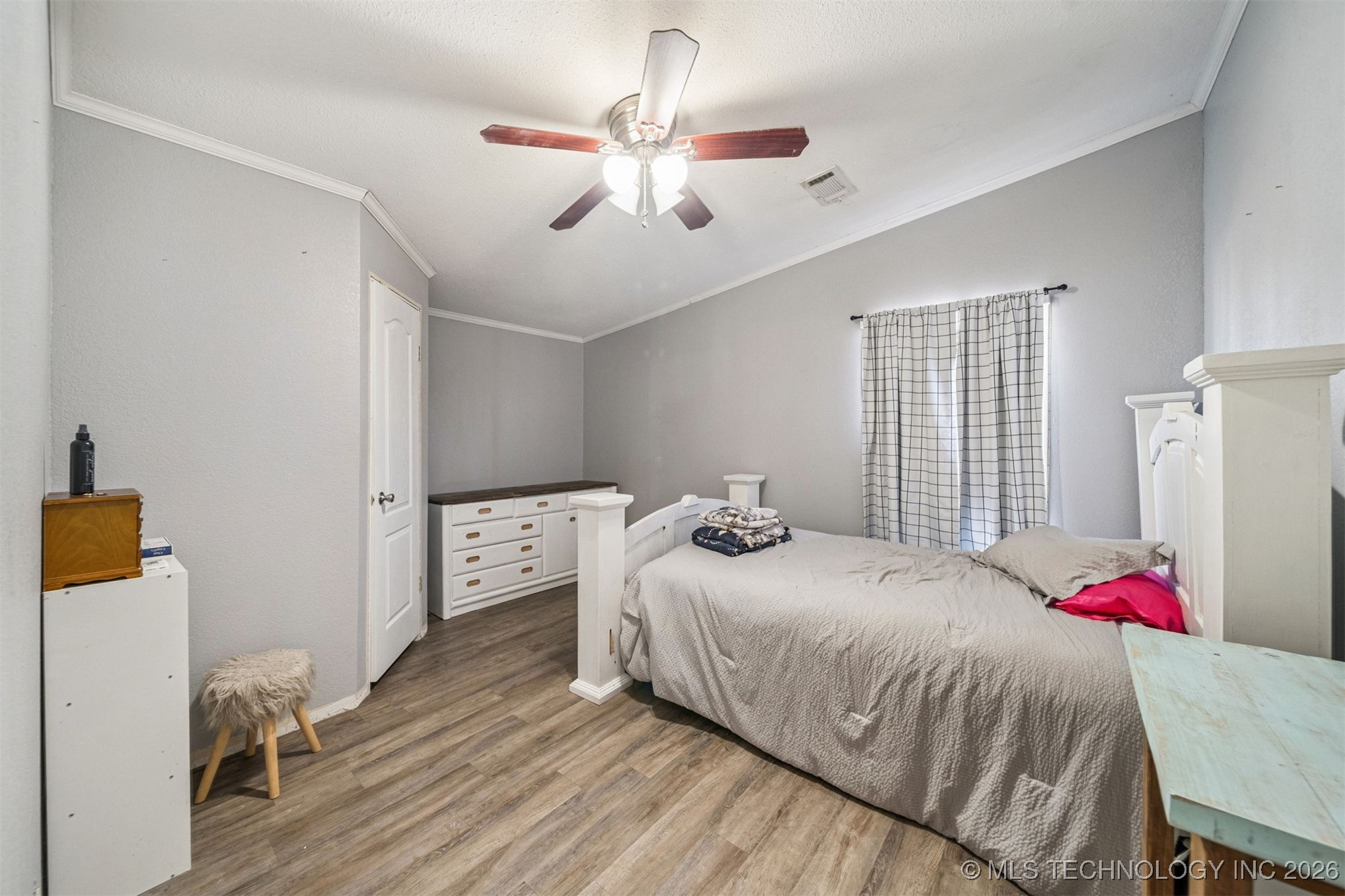 602 E Lexington Avenue Property Photo 24