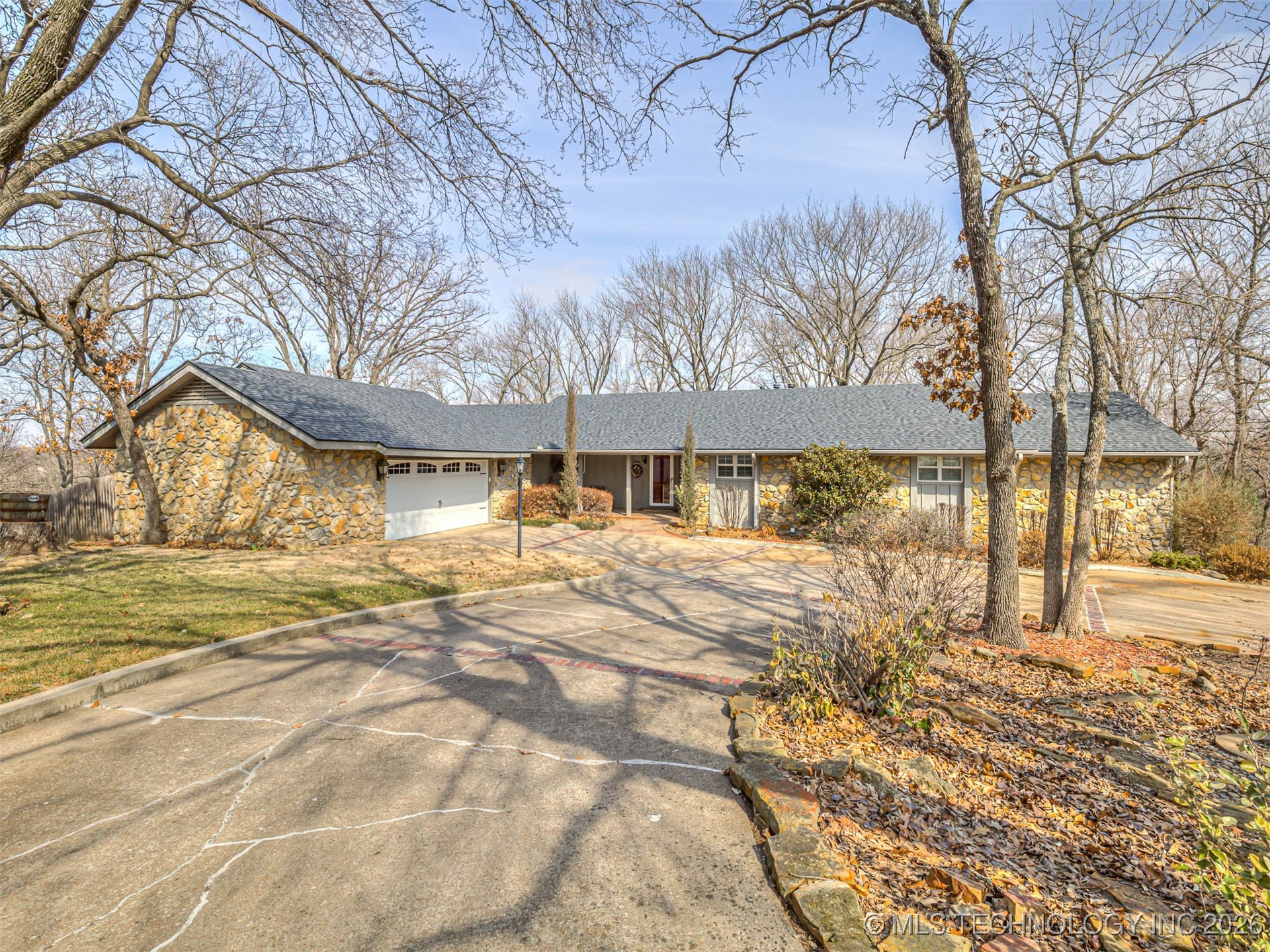 1201 Dogwood Court Property Photo 1