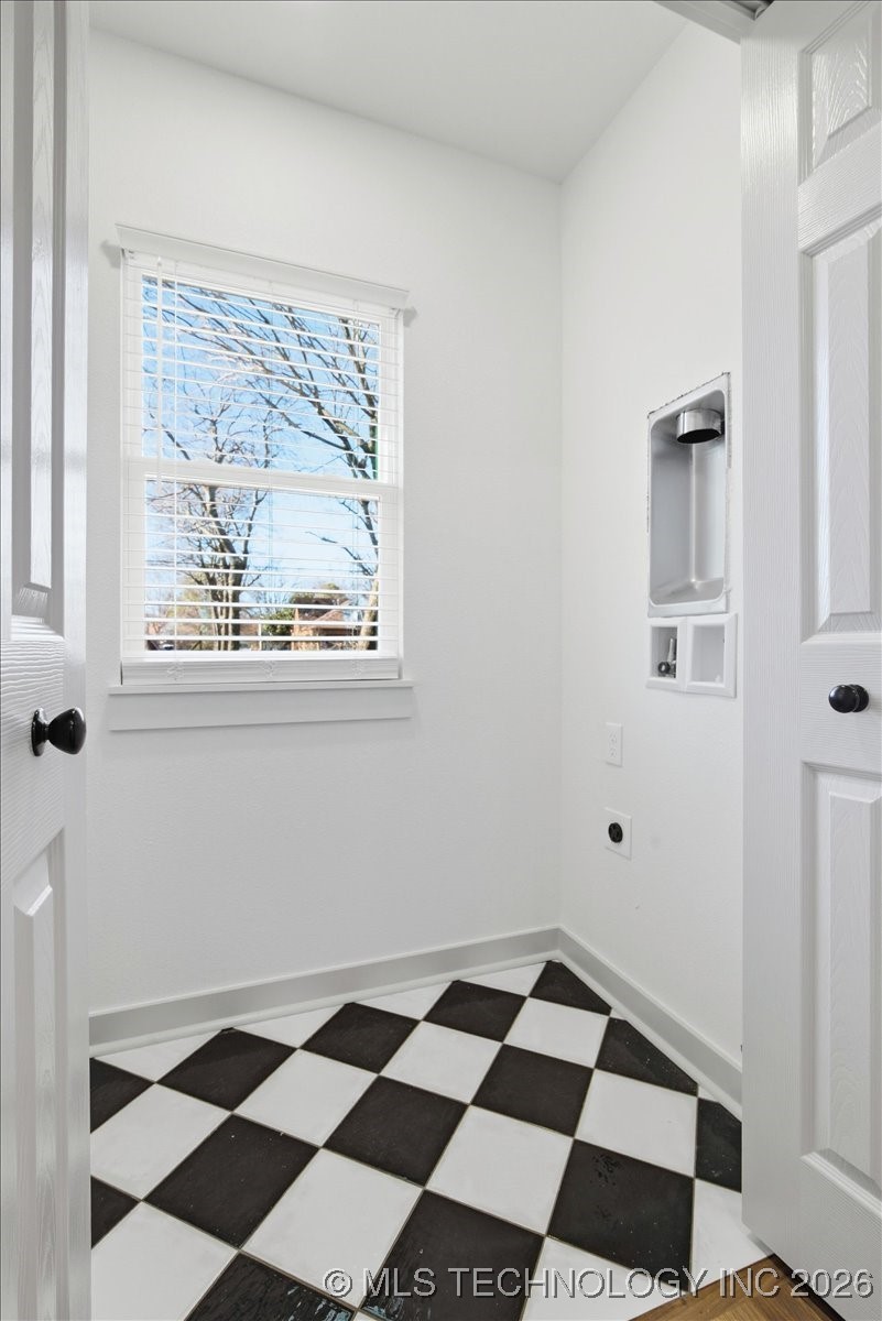 1216 S Canton Avenue Property Photo 12