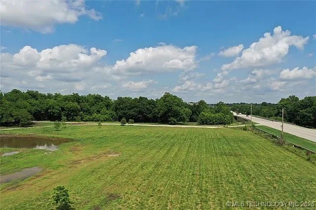 0001 E 86th Street North Property Photo 13