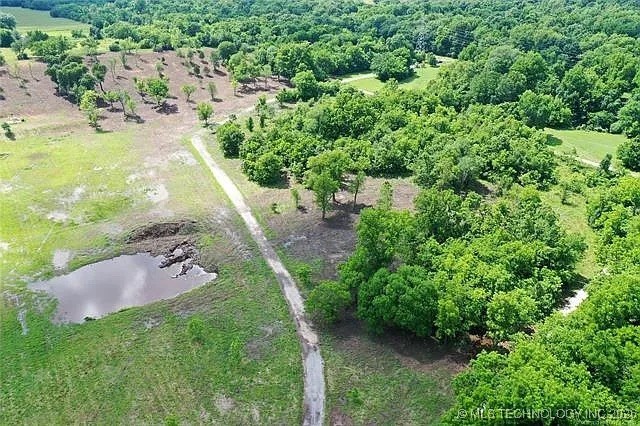 0002 E 86th Street North Property Photo 17