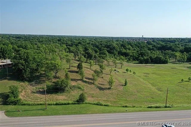 0002 E 86th Street North Property Photo 22