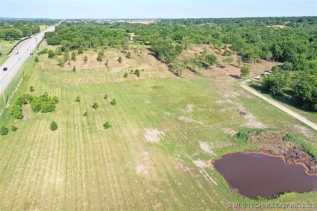 0002 E 86th Street North Property Photo 24