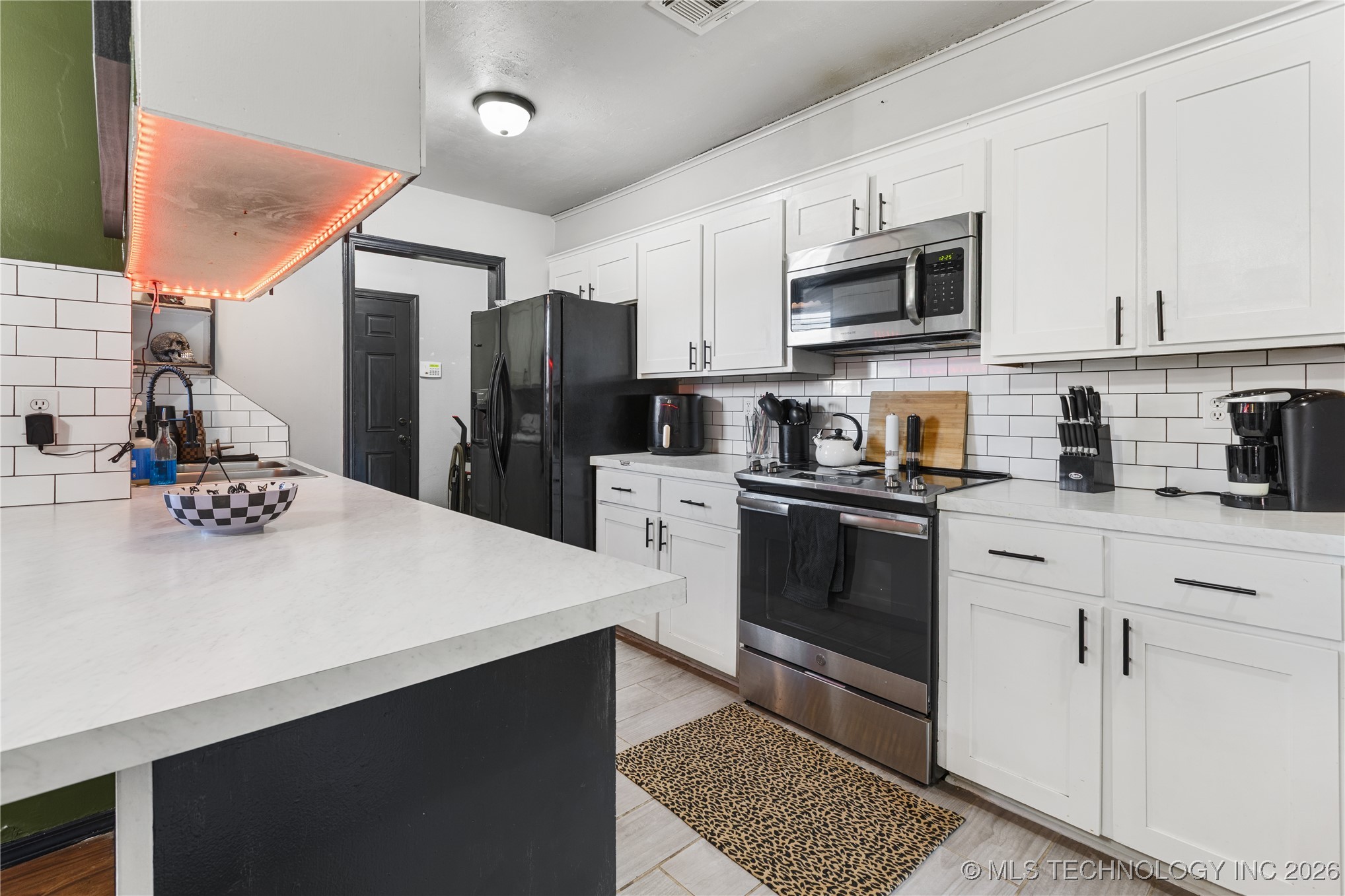 3111 Tull Property Photo 3