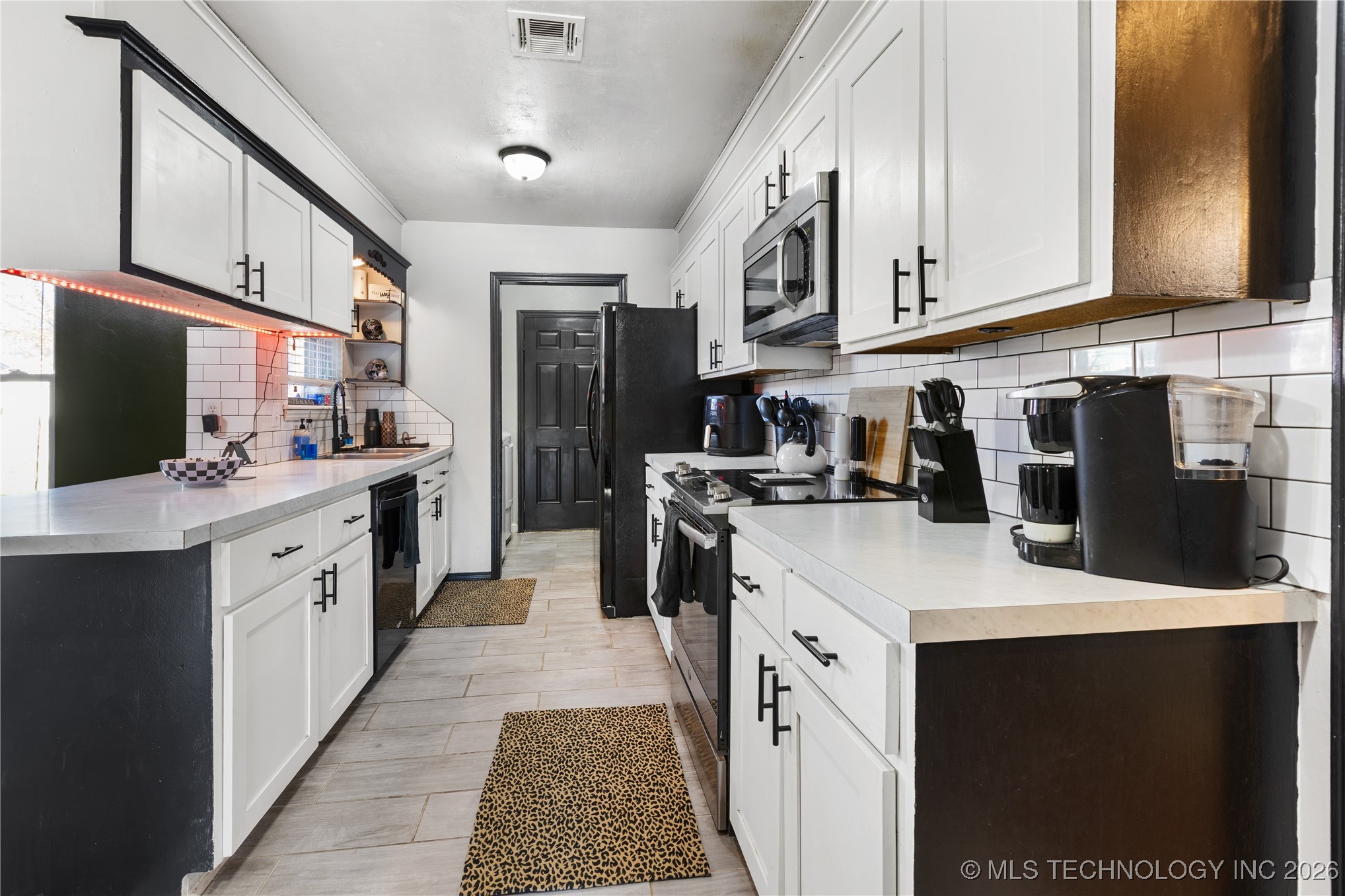 3111 Tull Property Photo 4