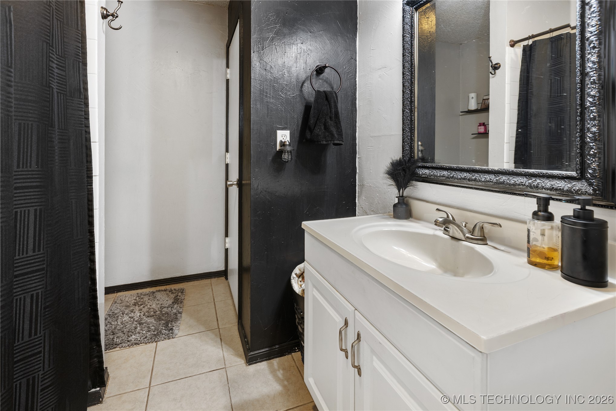 3111 Tull Property Photo 7