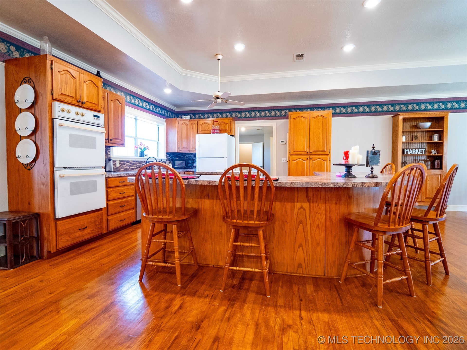 753 Glover Road Property Photo 6