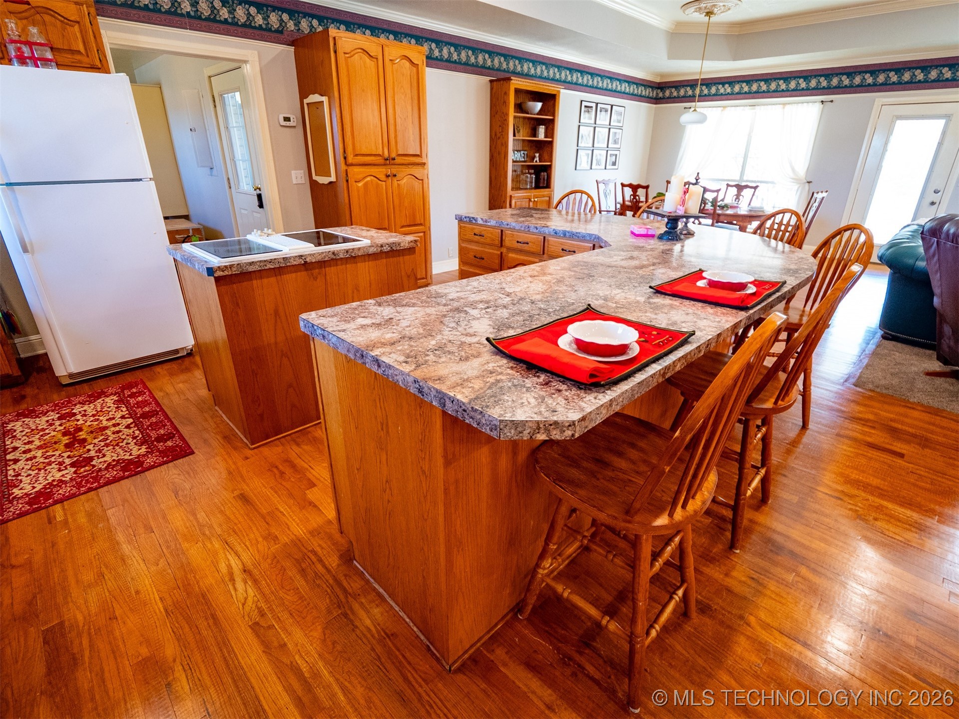 753 Glover Road Property Photo 8