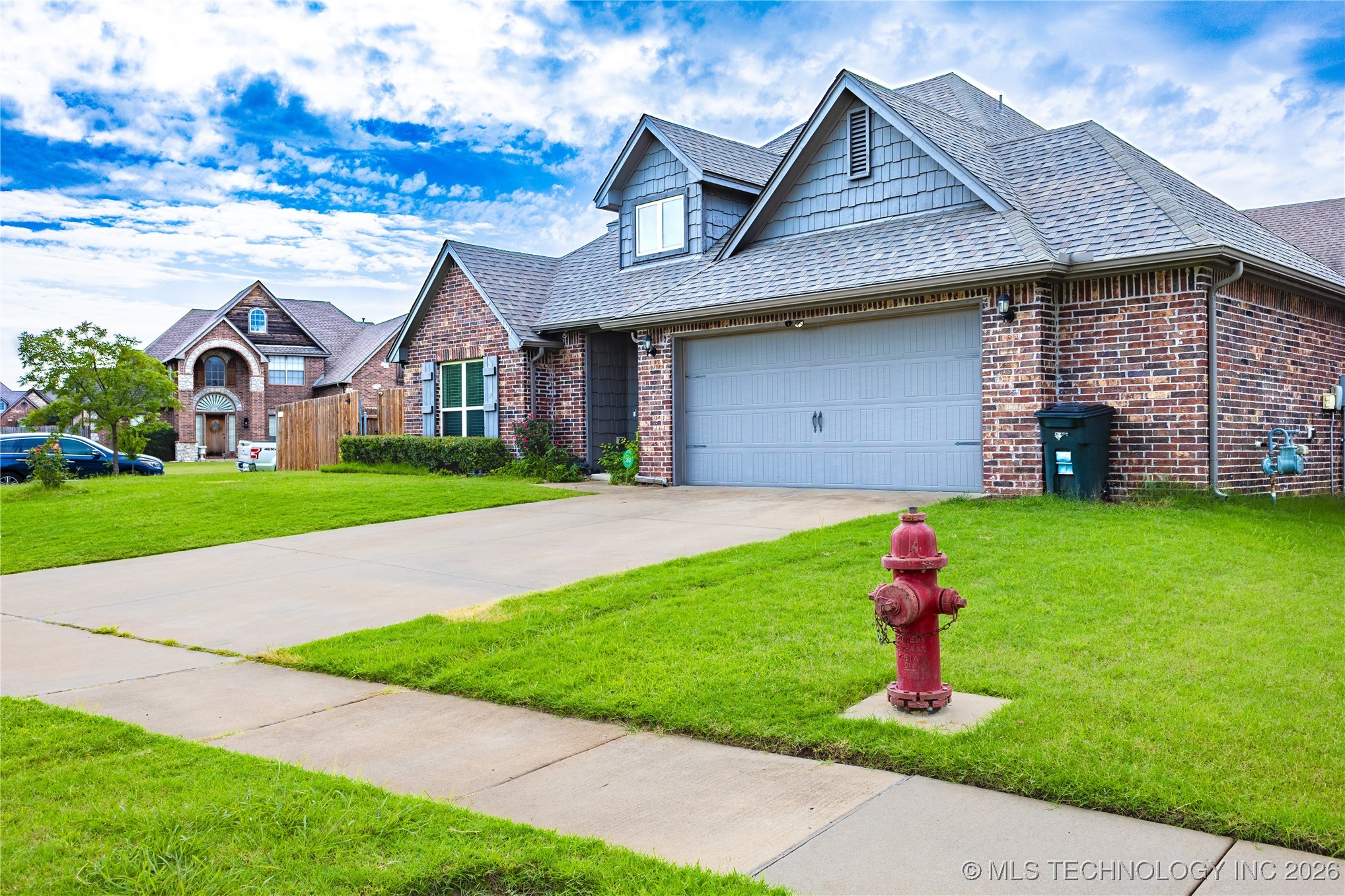 1301 W Elmira Place Property Photo 2