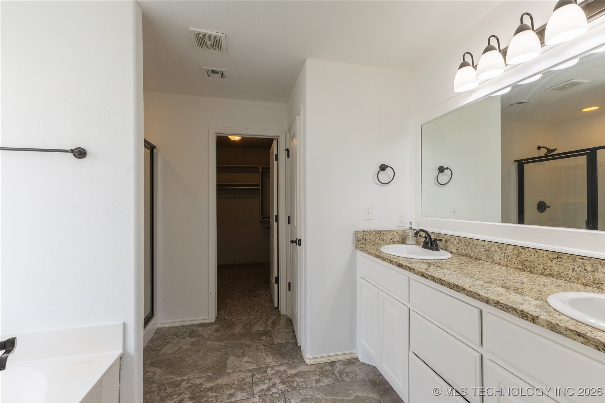 1301 W Elmira Place Property Photo 22