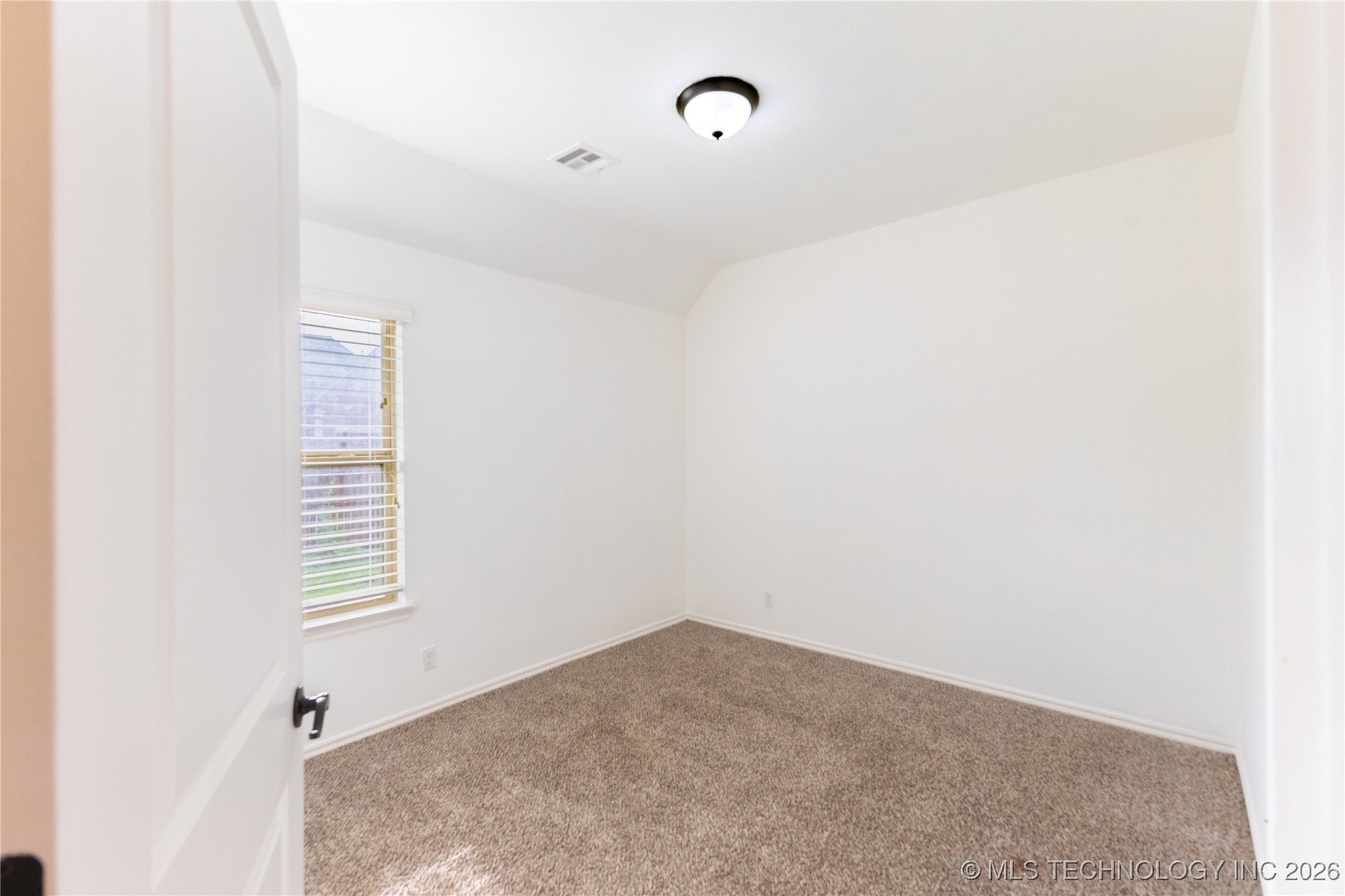 1301 W Elmira Place Property Photo 25