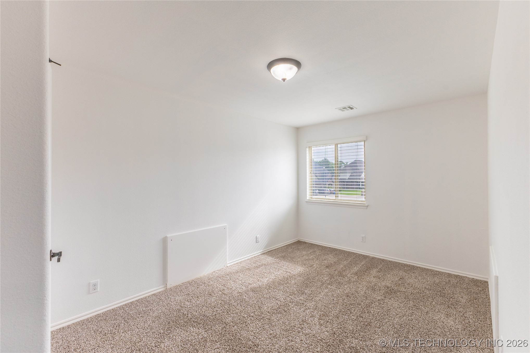 1301 W Elmira Place Property Photo 32