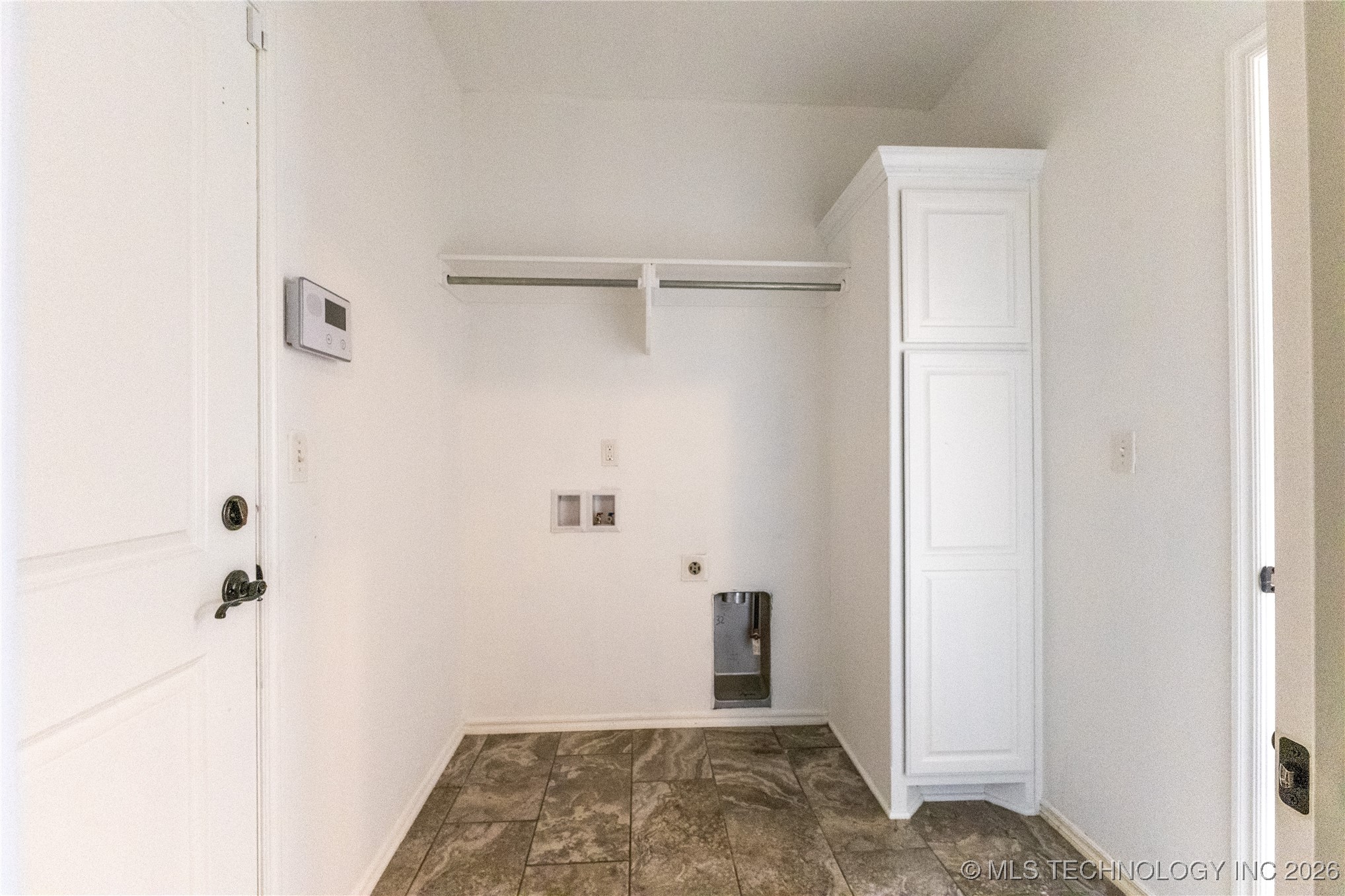 1301 W Elmira Place Property Photo 35