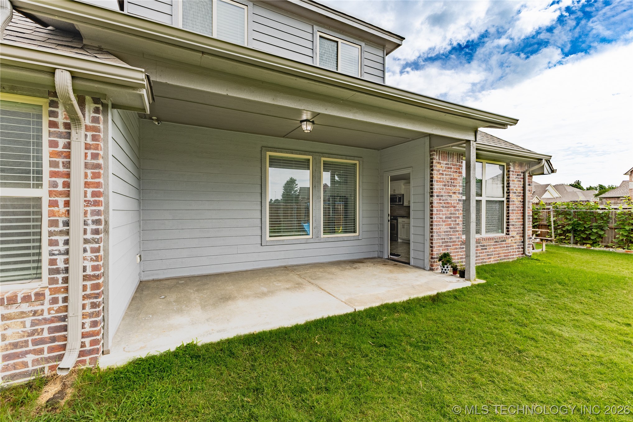 1301 W Elmira Place Property Photo 40