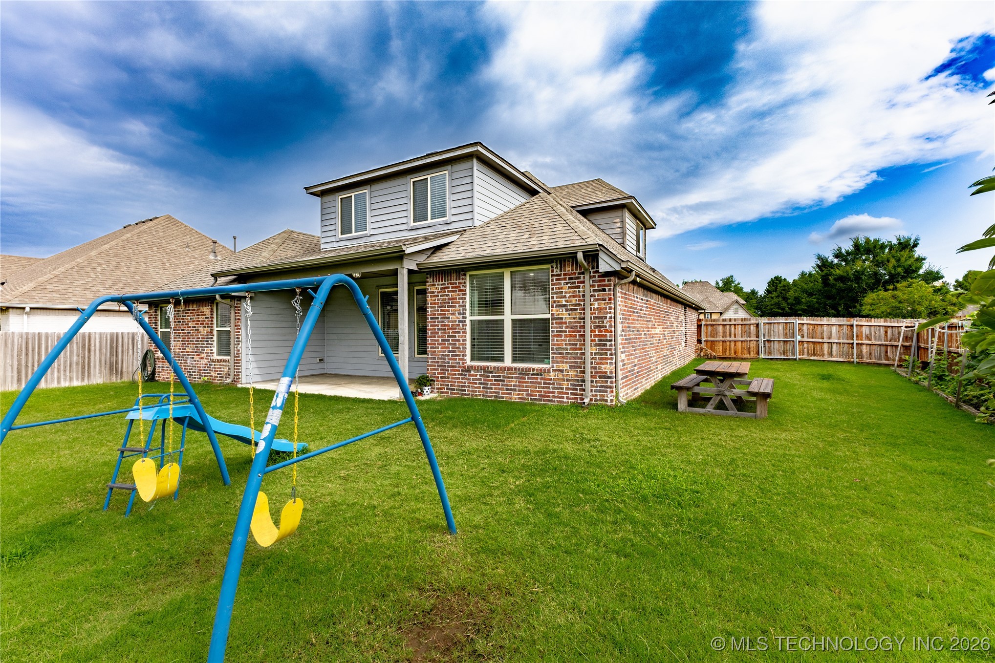 1301 W Elmira Place Property Photo 44