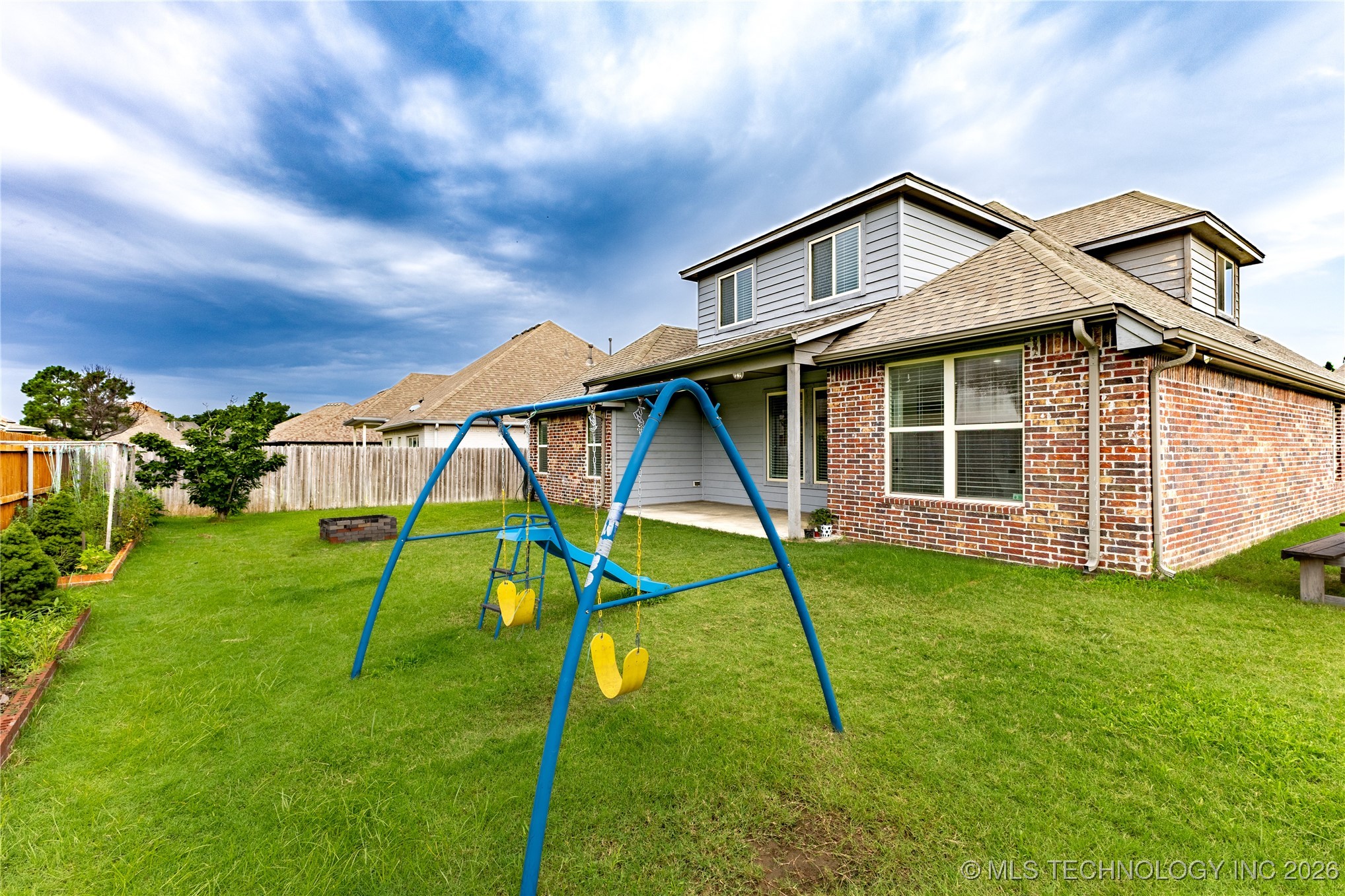 1301 W Elmira Place Property Photo 45