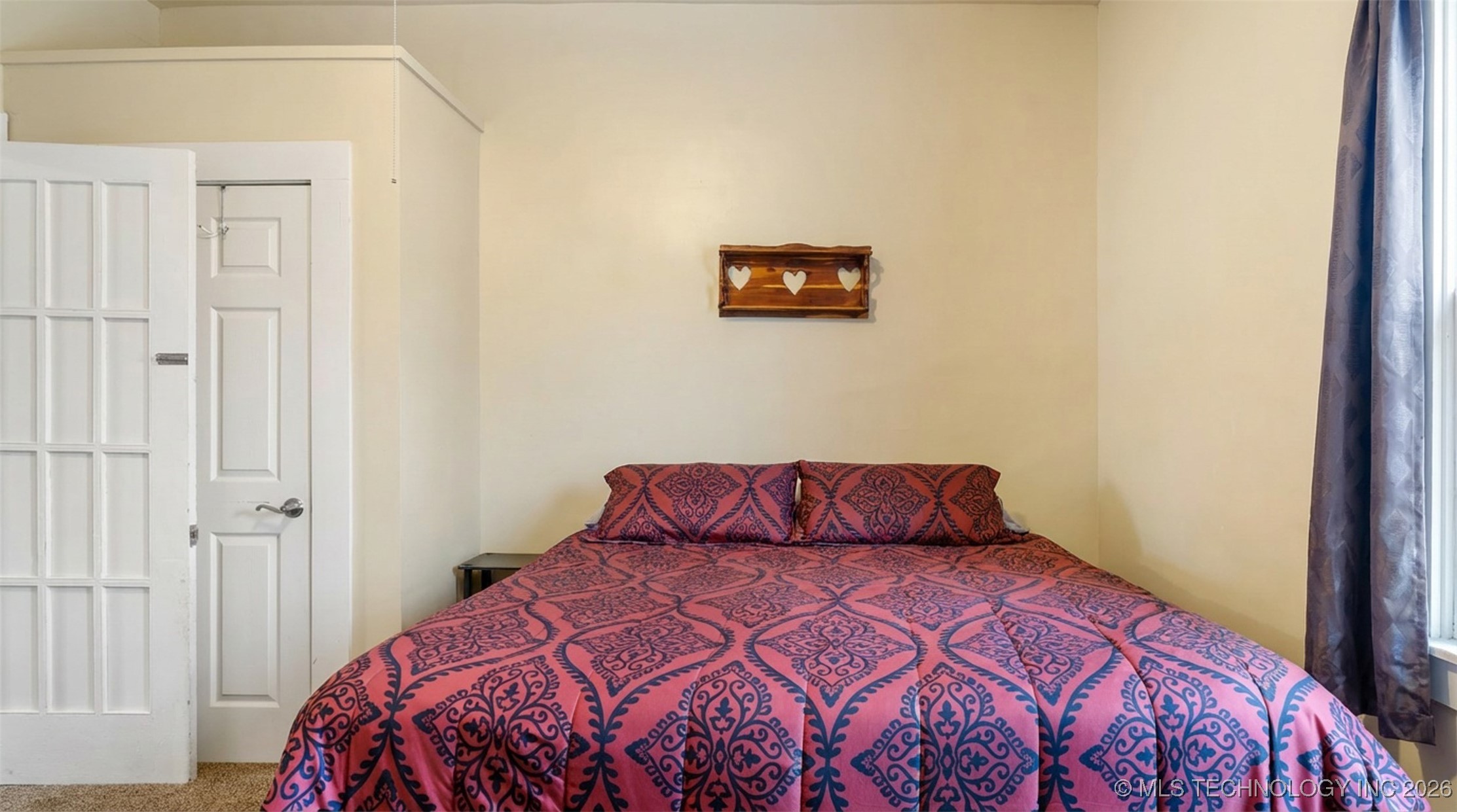 460 N Gunter Property Photo 6