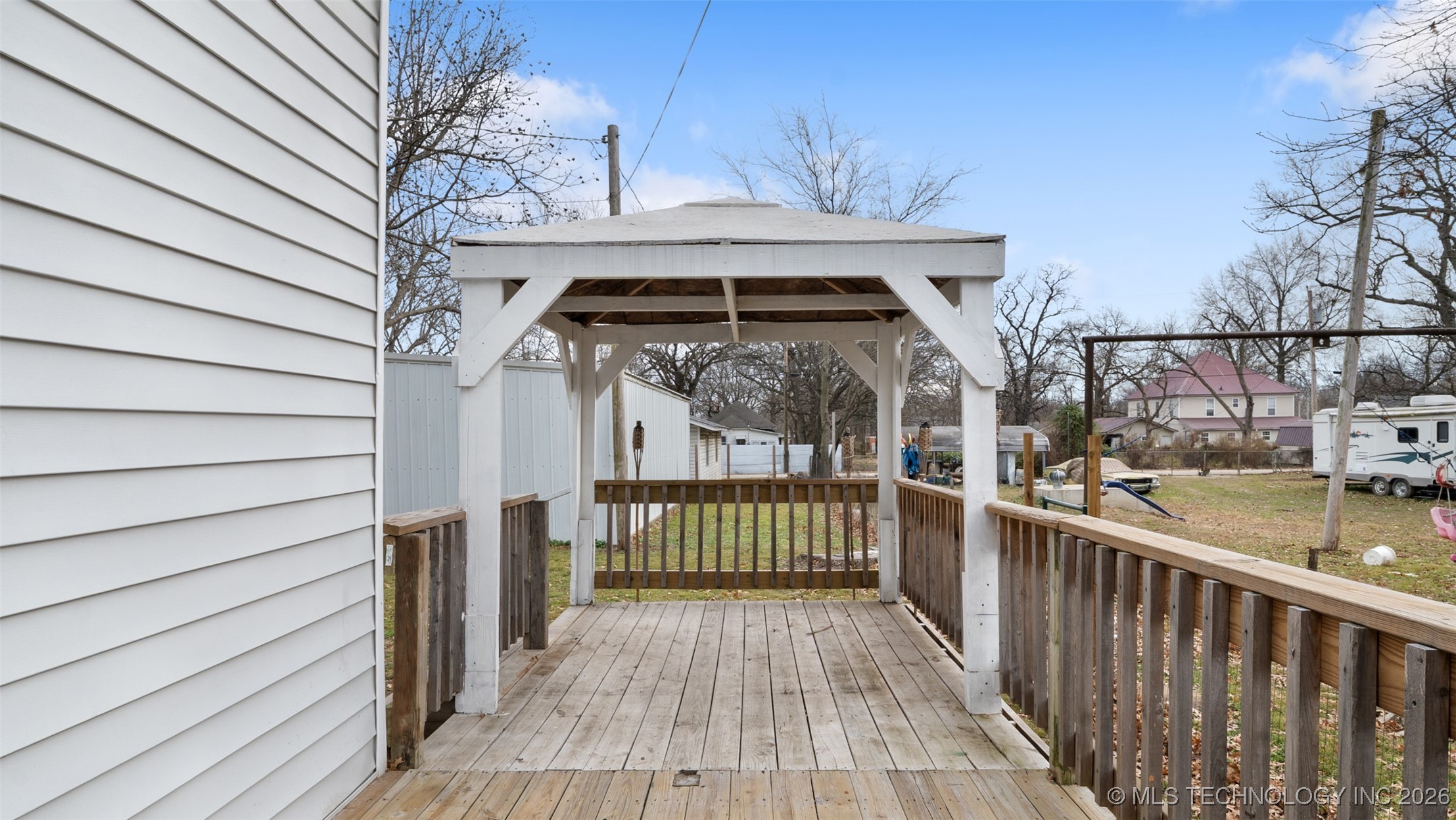 460 N Gunter Property Photo 16