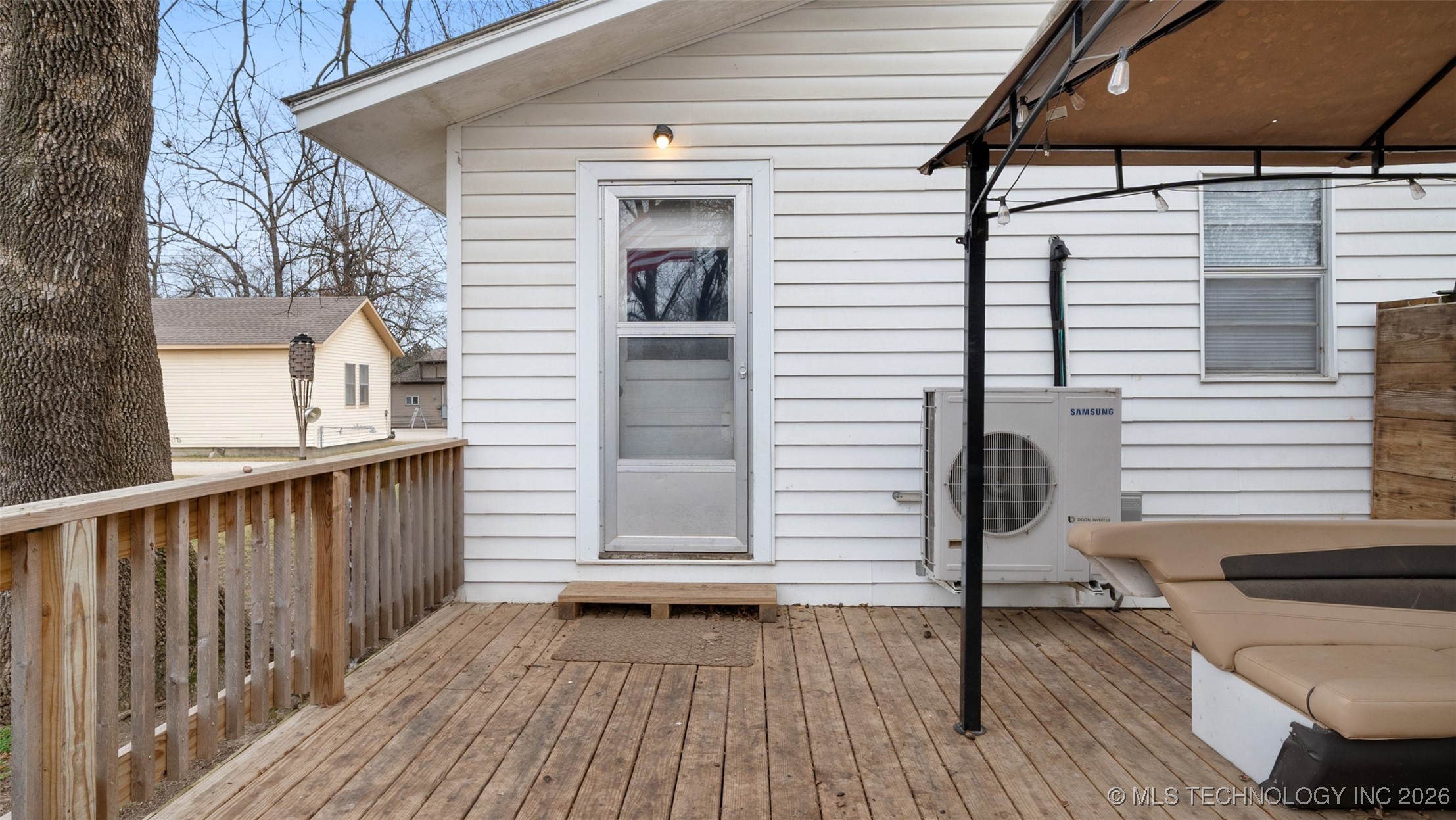 460 N Gunter Property Photo 27