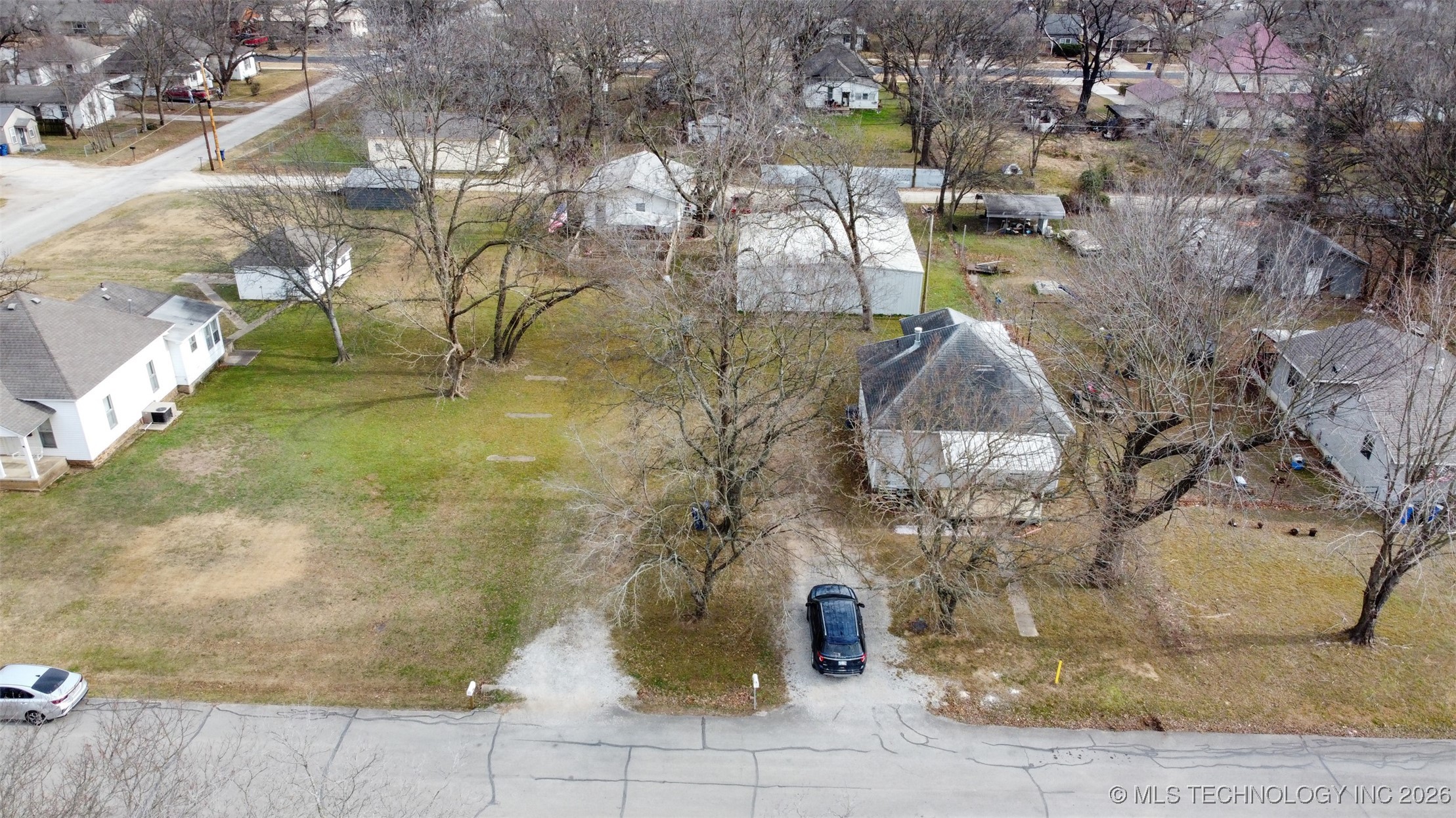 460 N Gunter Property Photo 38