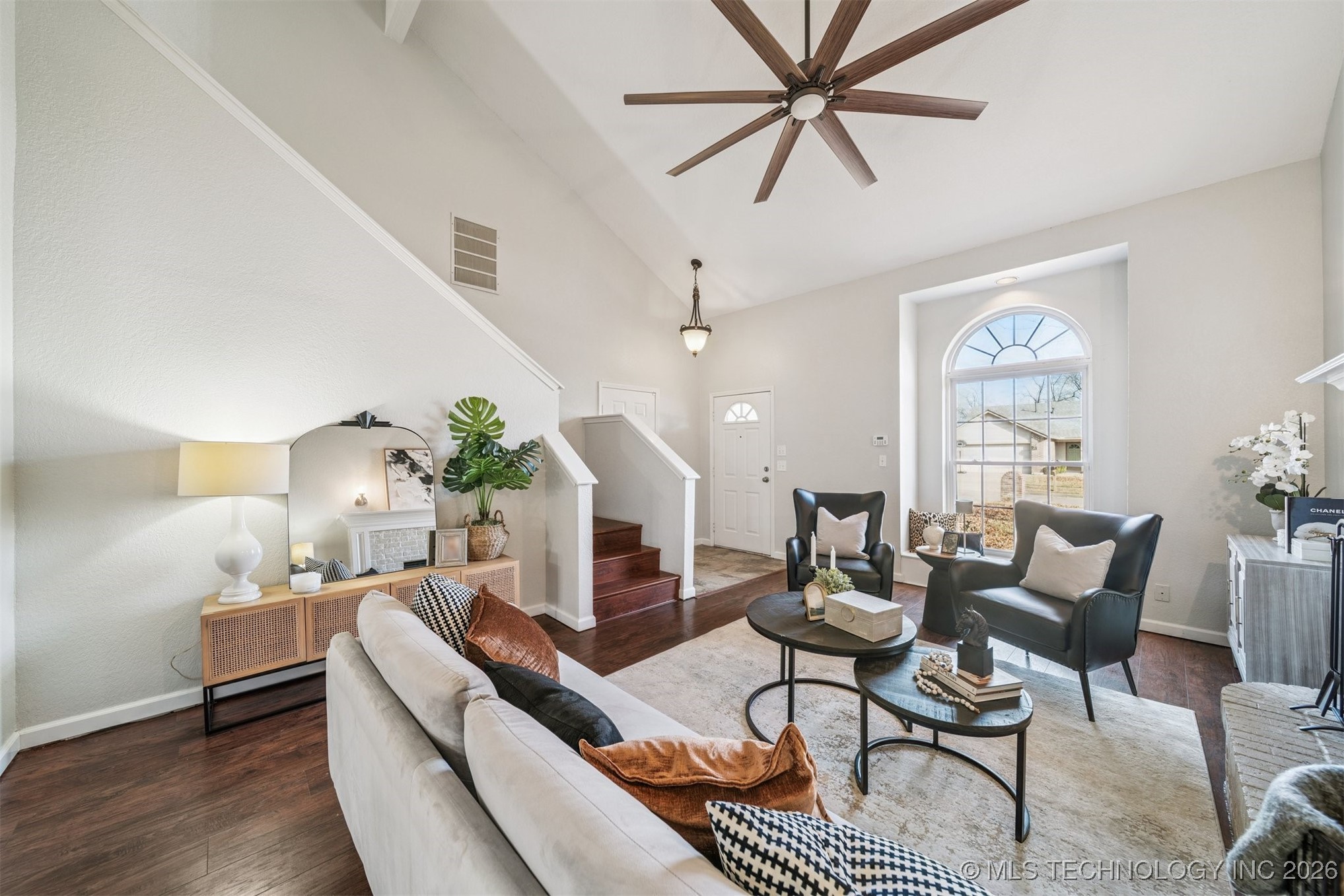 7710 N 132nd East Avenue Property Photo 5