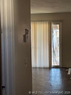 1920 S Phoenix Avenue Property Photo 5