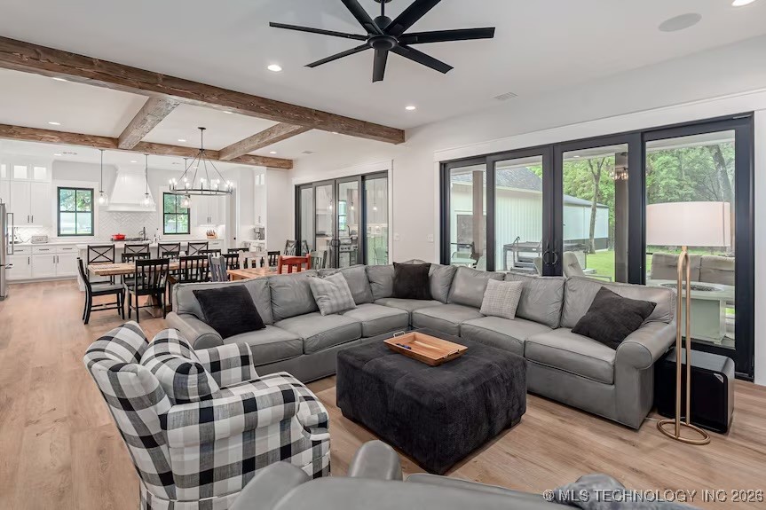 12427 Atlantic Drive Property Photo 5