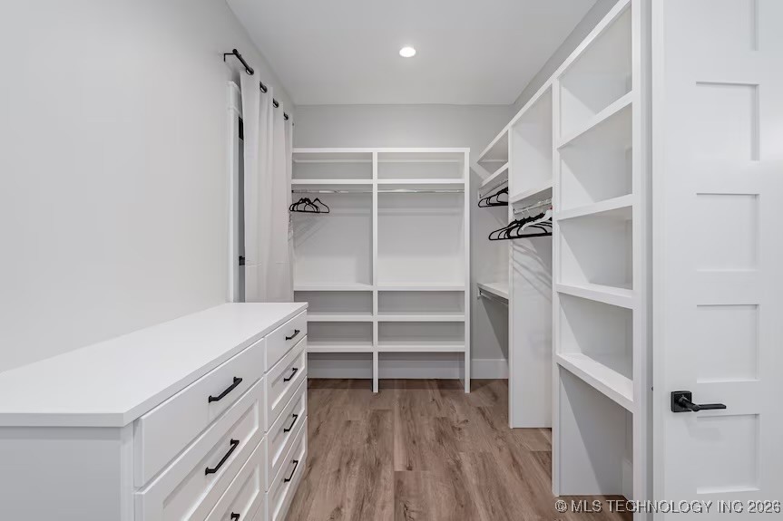 12427 Atlantic Drive Property Photo 15