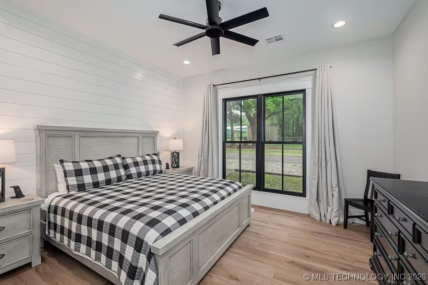 12427 Atlantic Drive Property Photo 17