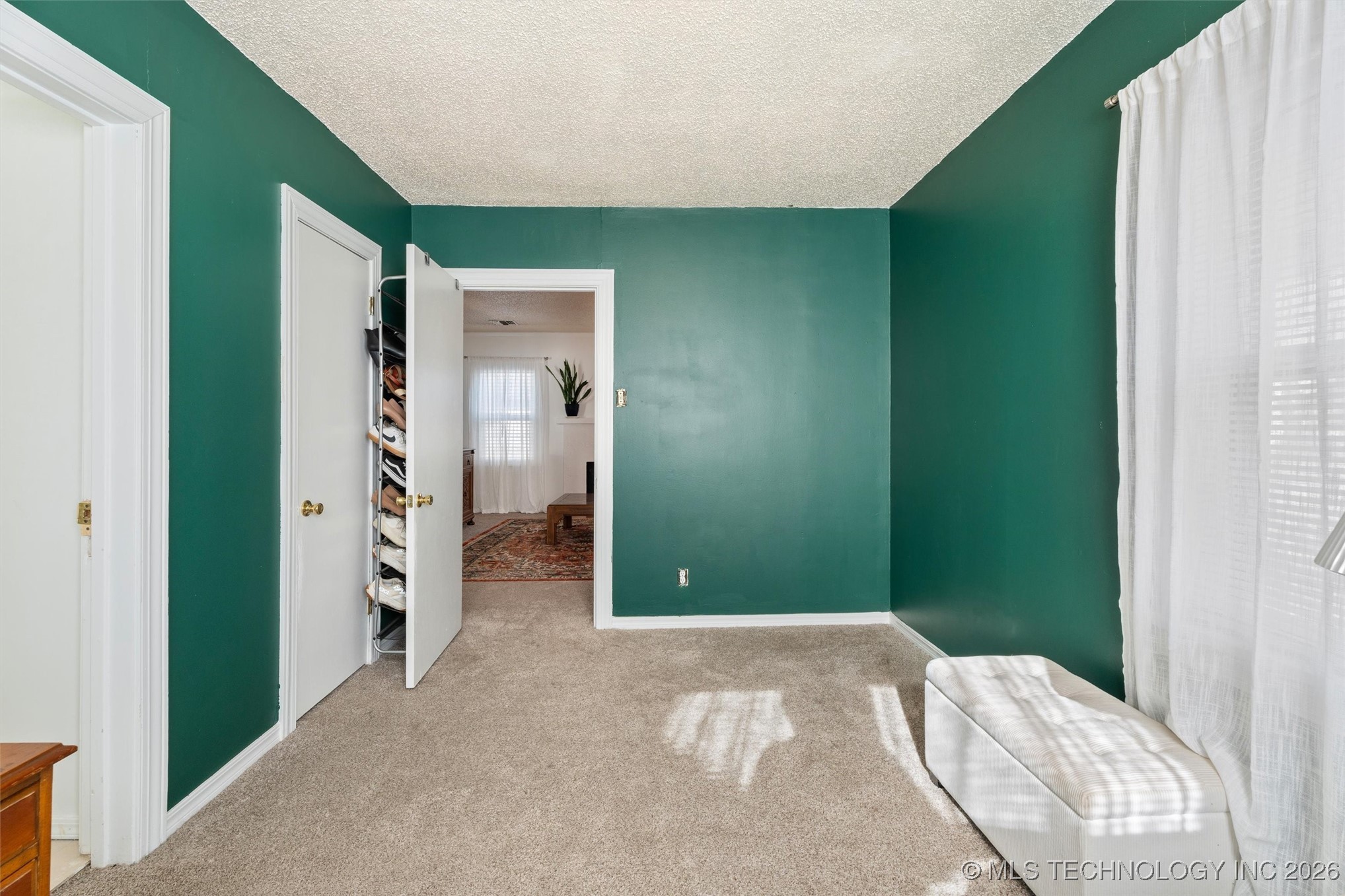 721 S Creek Avenue Property Photo 13