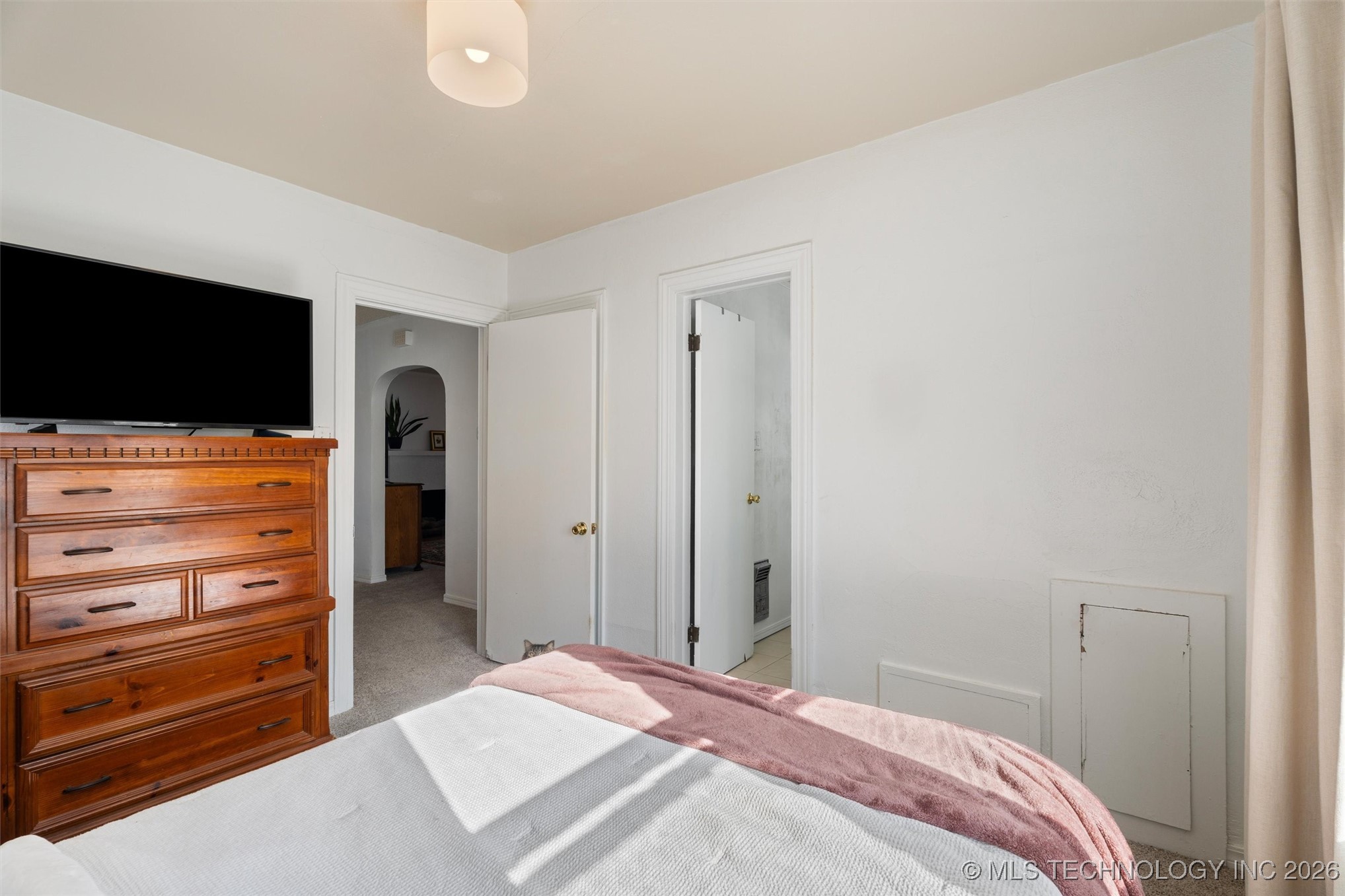 721 S Creek Avenue Property Photo 17