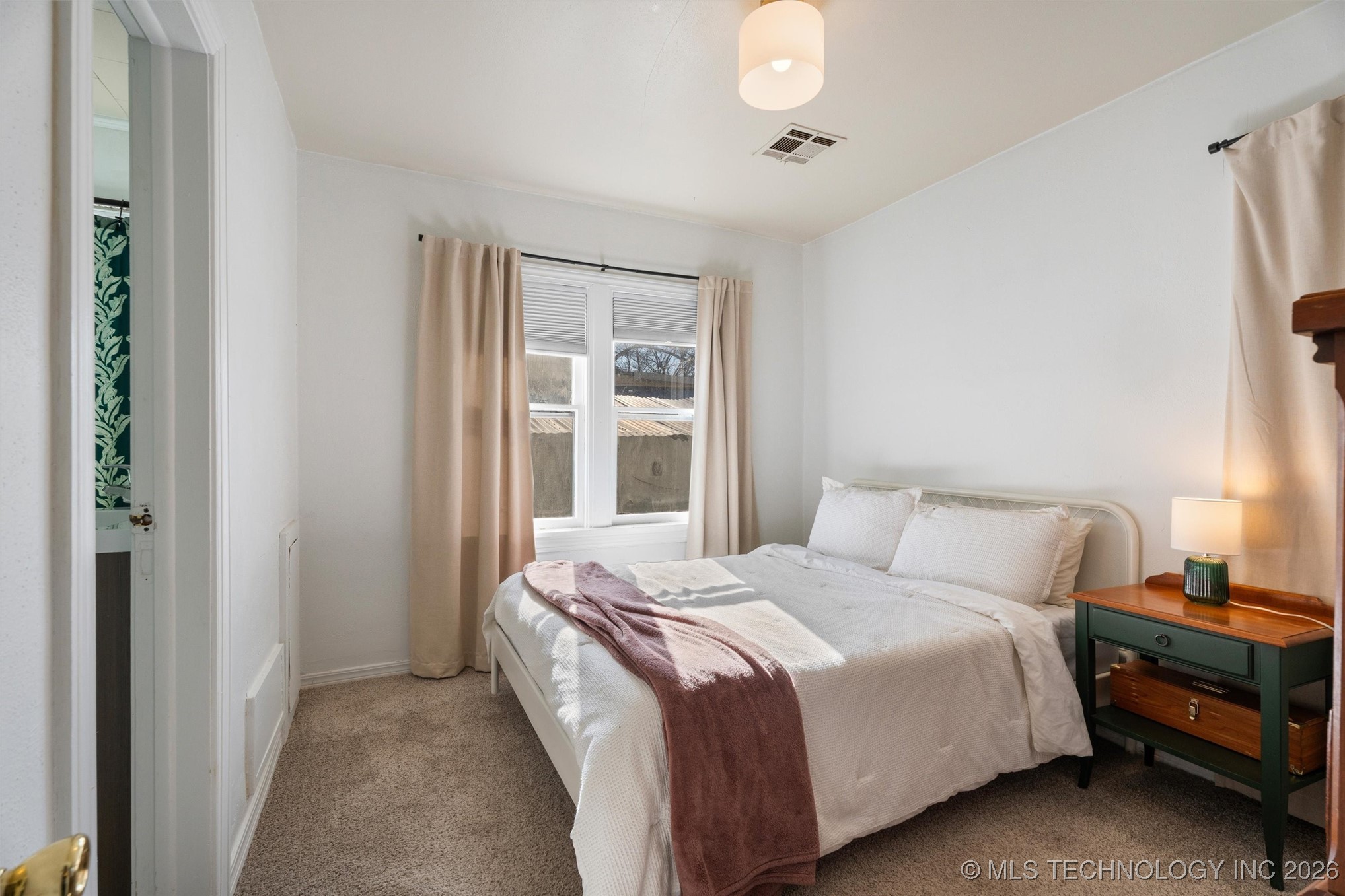 721 S Creek Avenue Property Photo 18