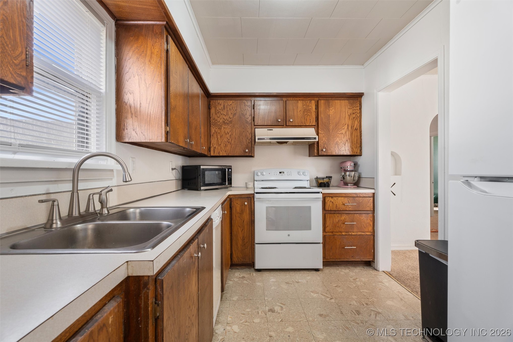 721 S Creek Avenue Property Photo 24