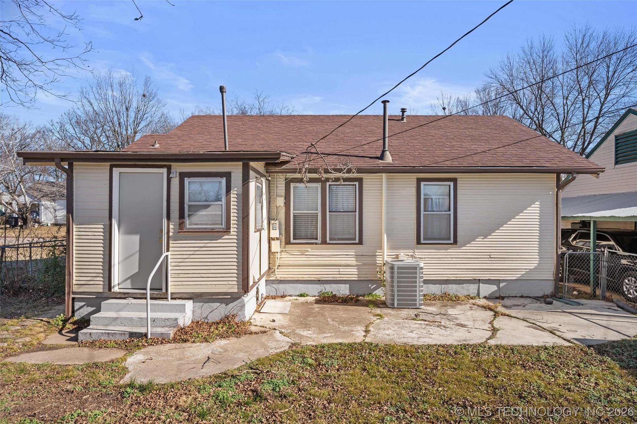 721 S Creek Avenue Property Photo 26