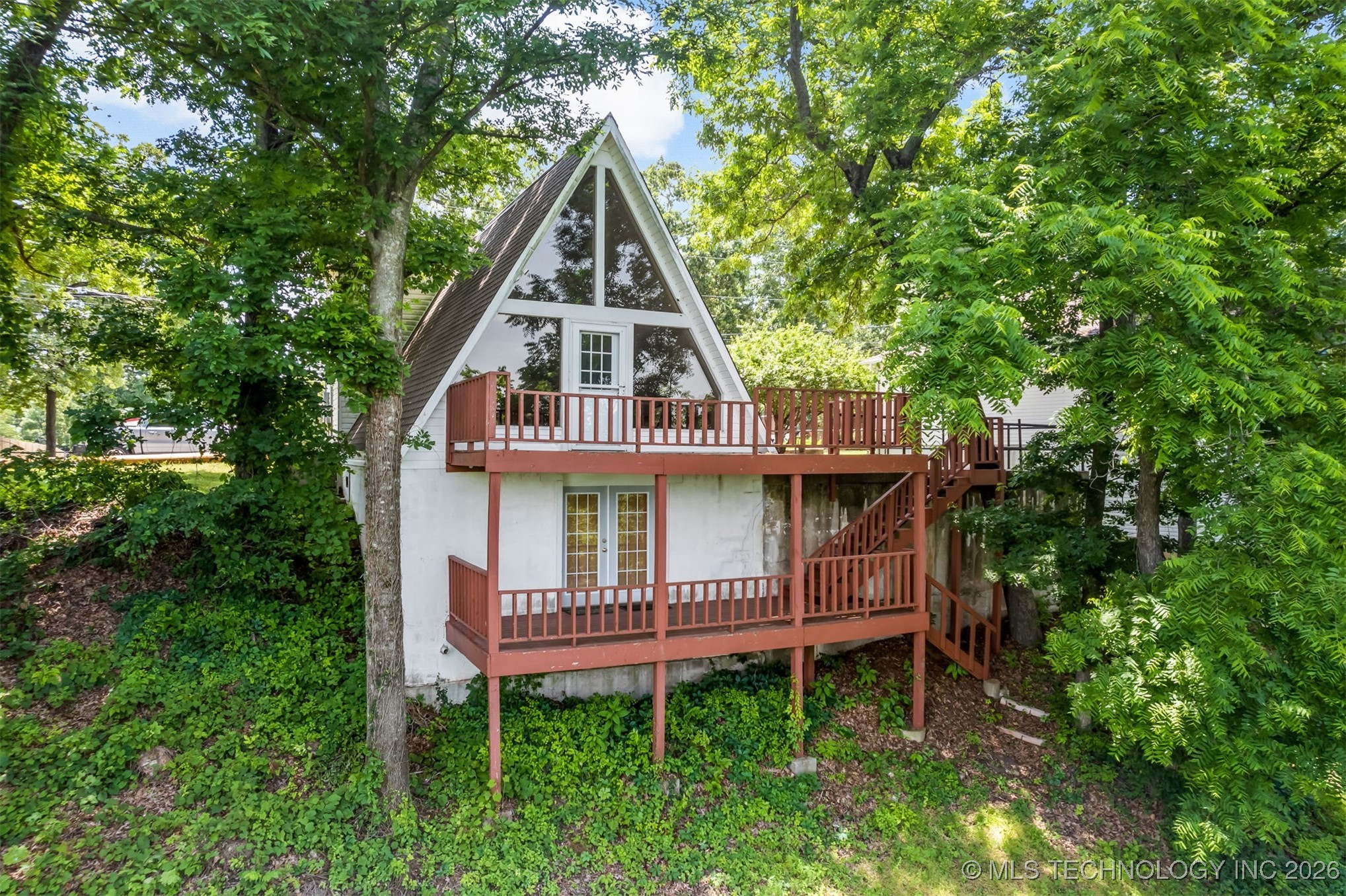 619 E 437 Road Property Photo 1