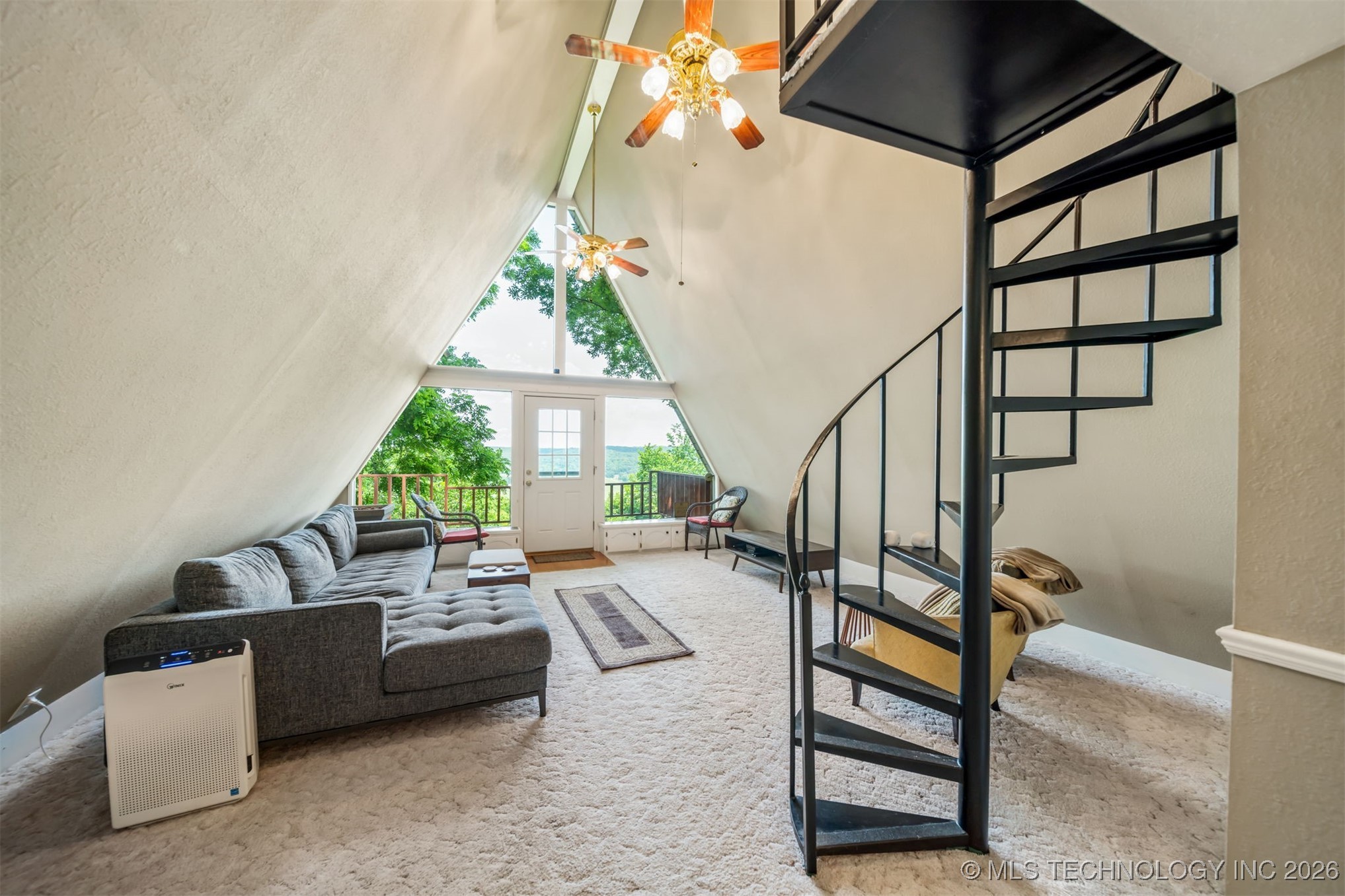 619 E 437 Road Property Photo 14