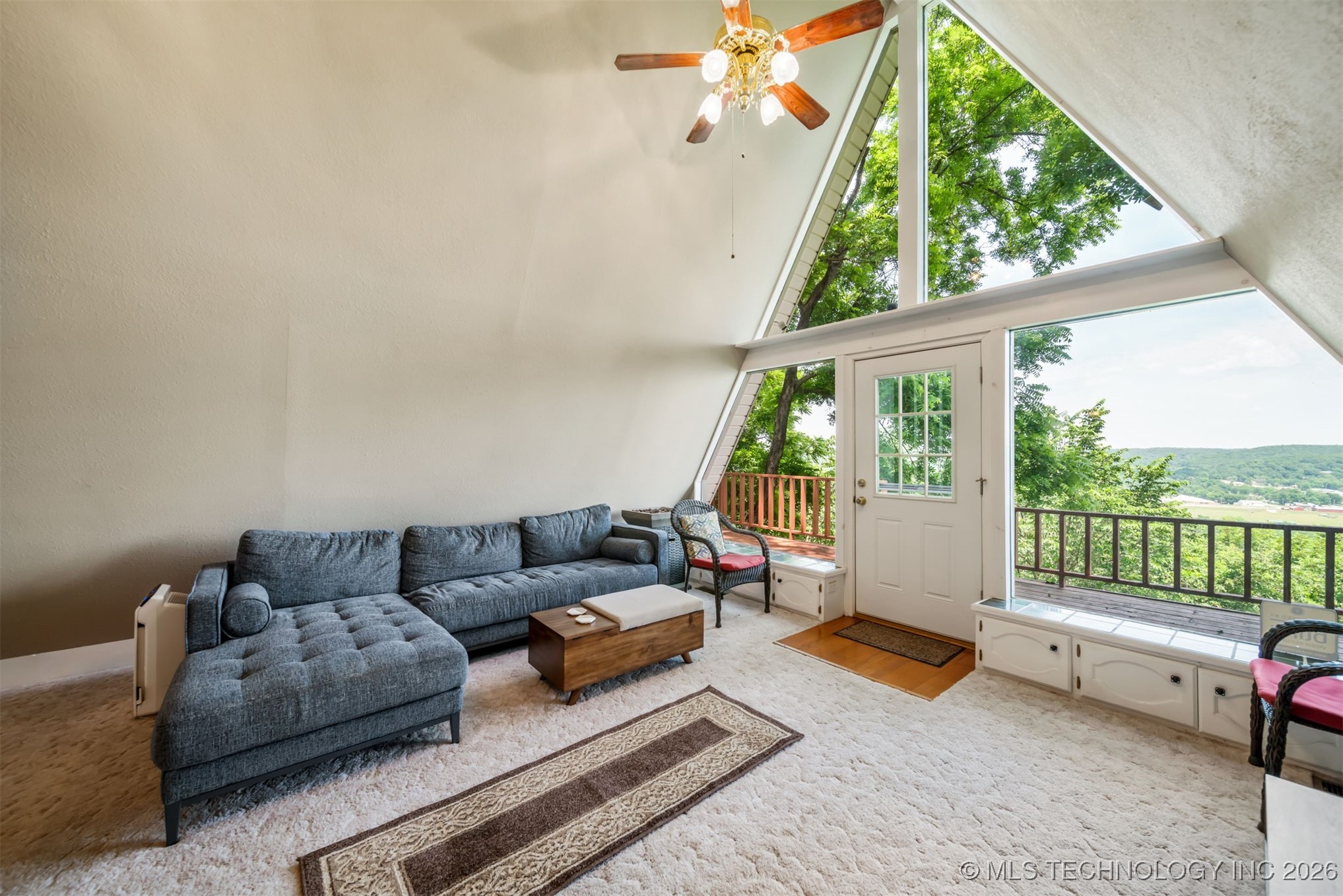 619 E 437 Road Property Photo 16