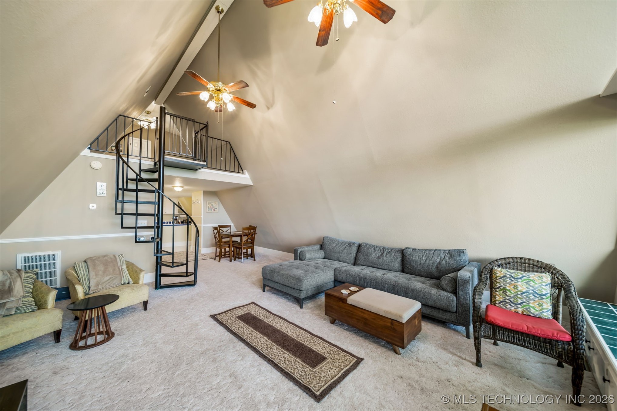 619 E 437 Road Property Photo 17