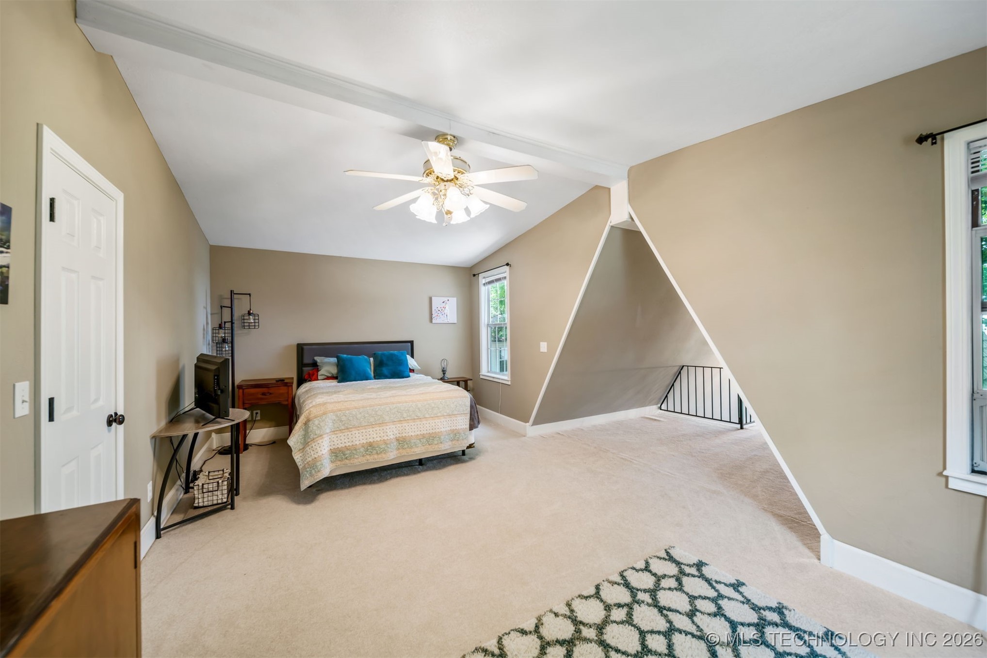 619 E 437 Road Property Photo 19