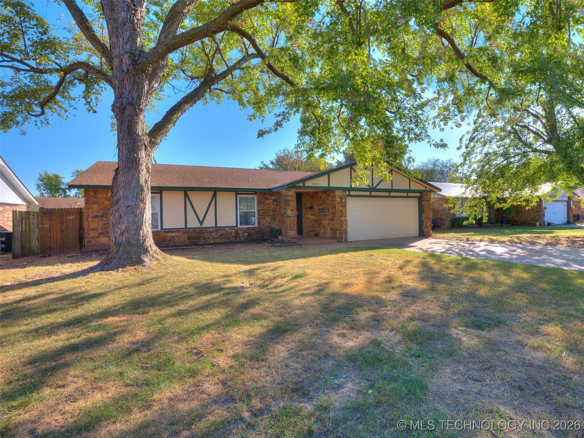 8804 E 134th Street S Property Photo 2