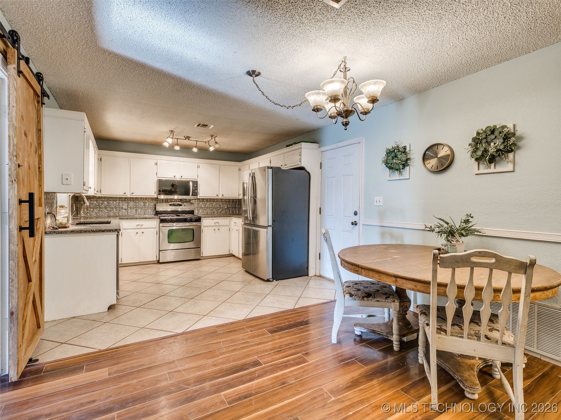 8804 E 134th Street S Property Photo 9